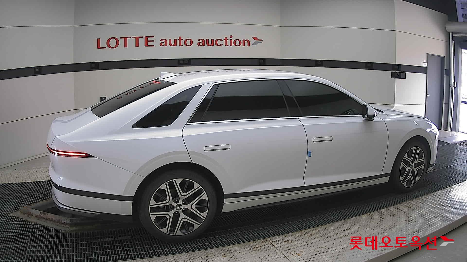 Hyundai Grandeur Hybrid id 3052530 из Кореи 18