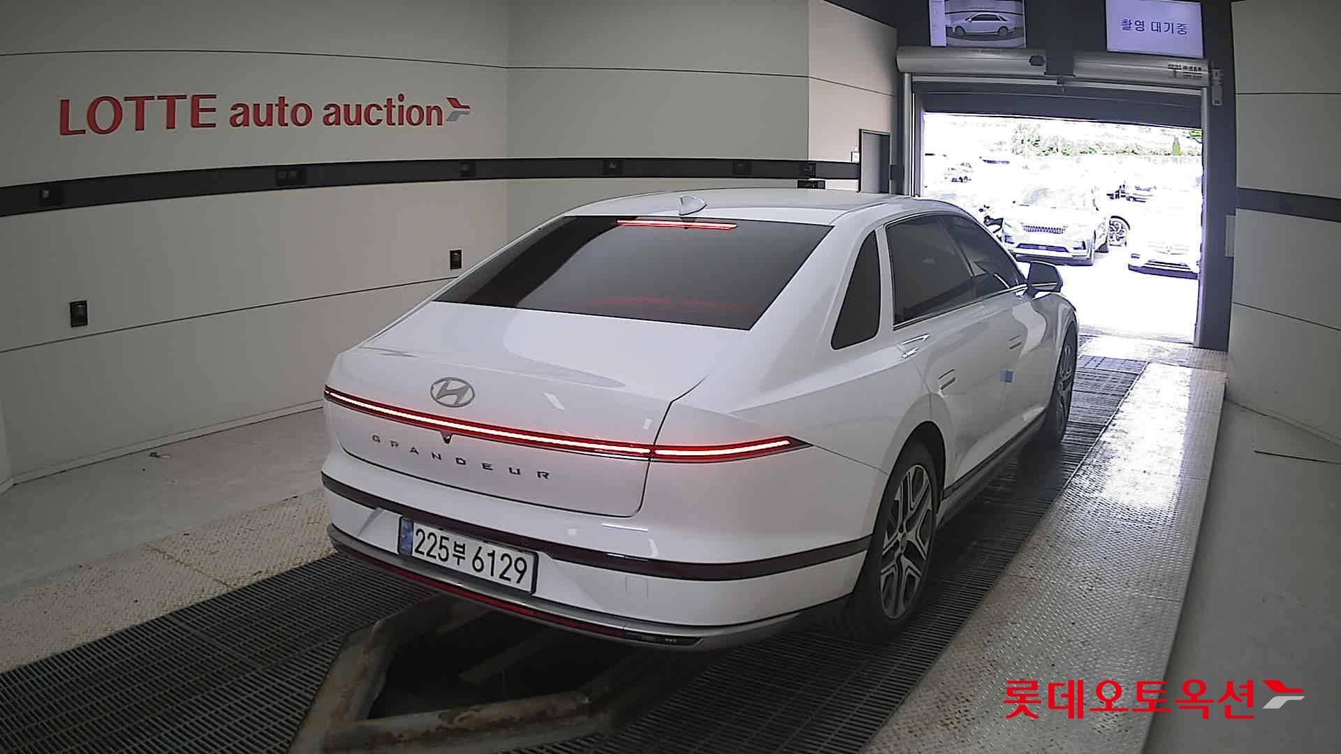 Hyundai Grandeur Hybrid id 3052530 из Кореи 20