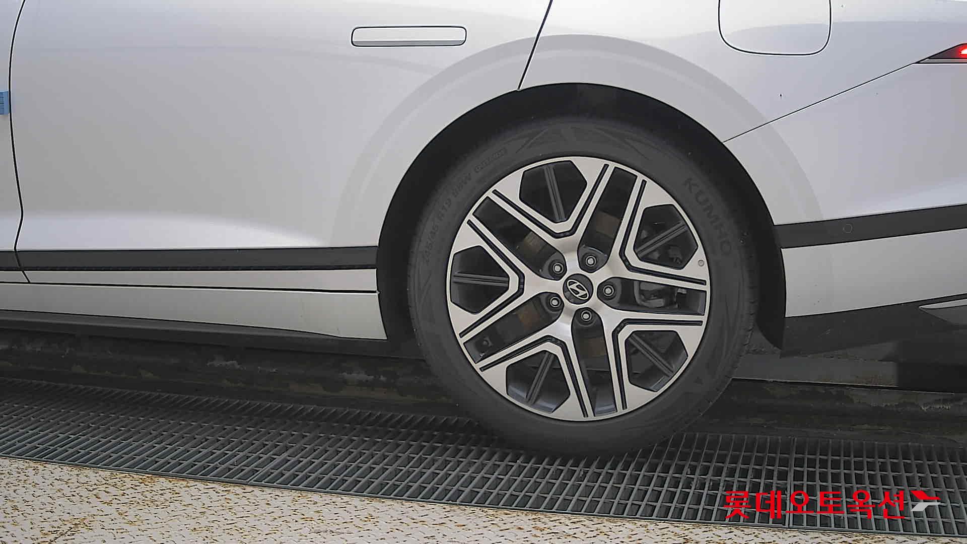 Hyundai Grandeur Hybrid id 3052530 из Кореи 22