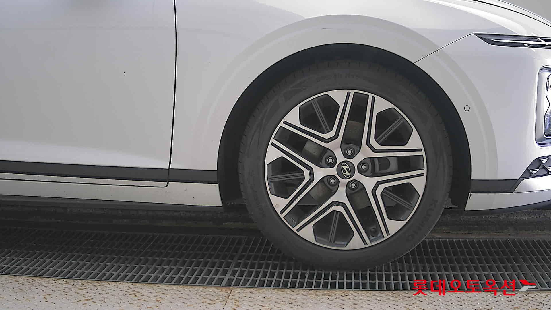 Hyundai Grandeur Hybrid id 3052530 из Кореи 23