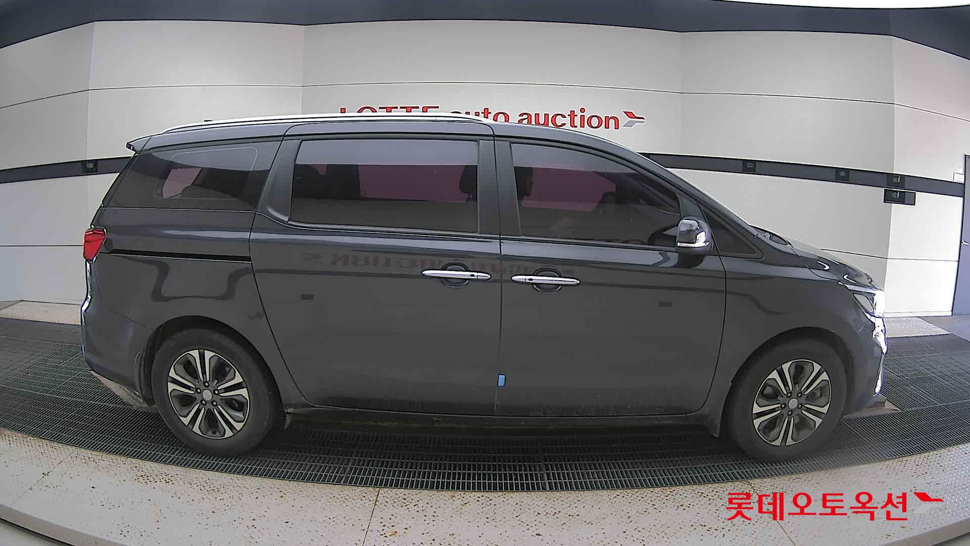 Kia Carnival id 2914748 из Кореи 3