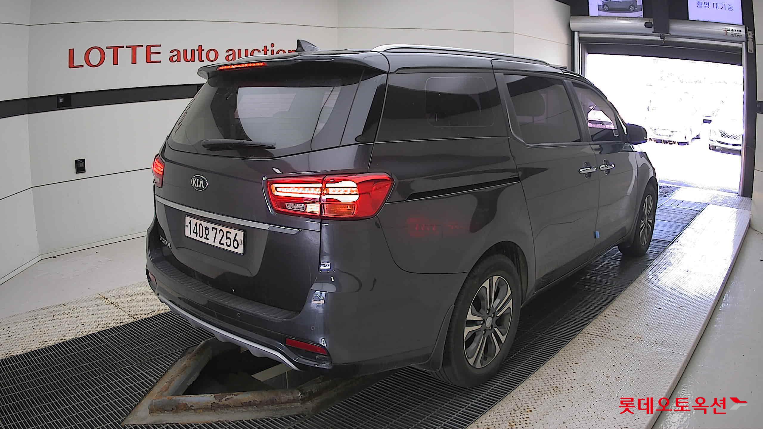 Kia Carnival id 2914748 из Кореи 4