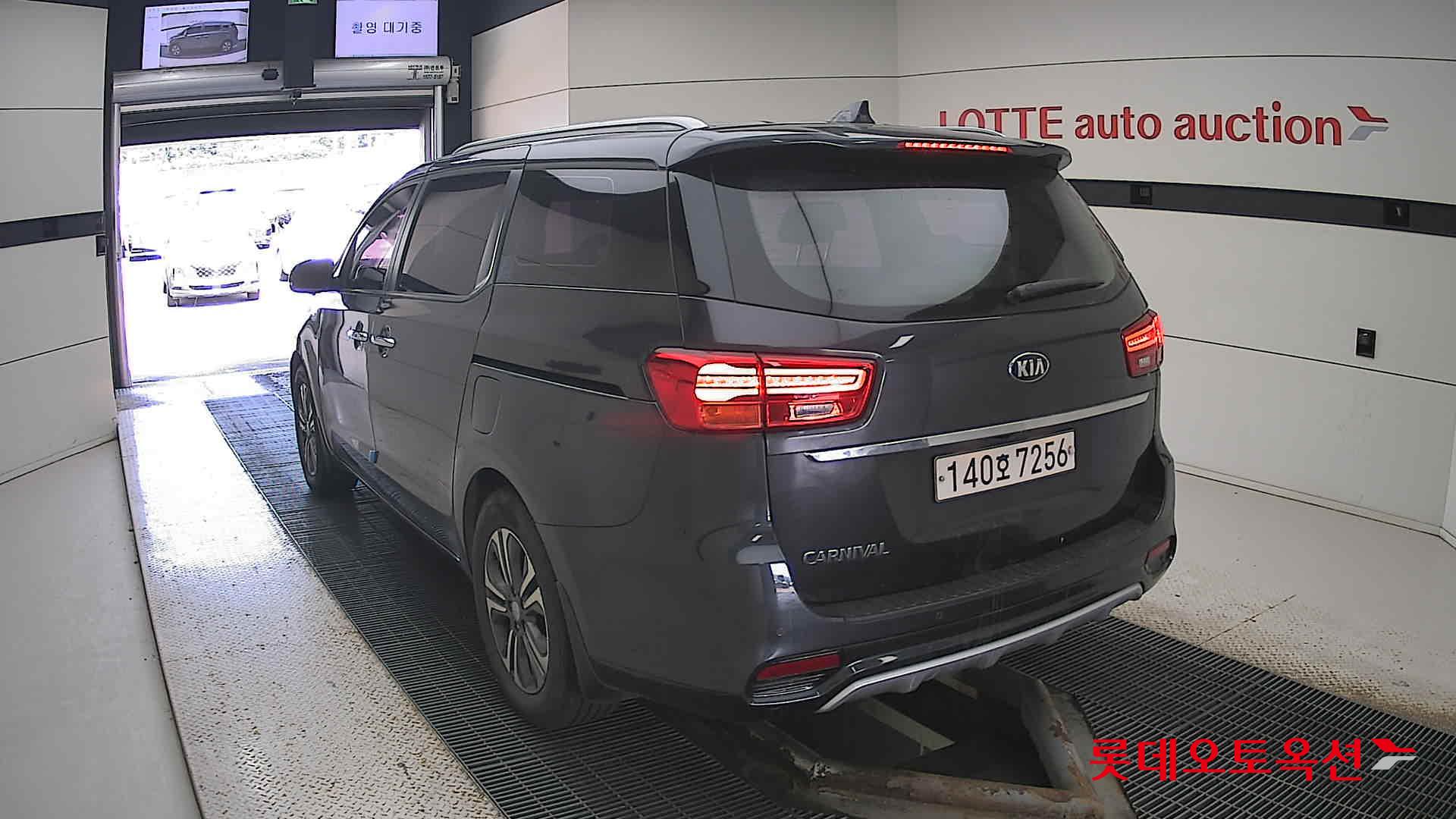 Kia Carnival id 2914748 из Кореи 9