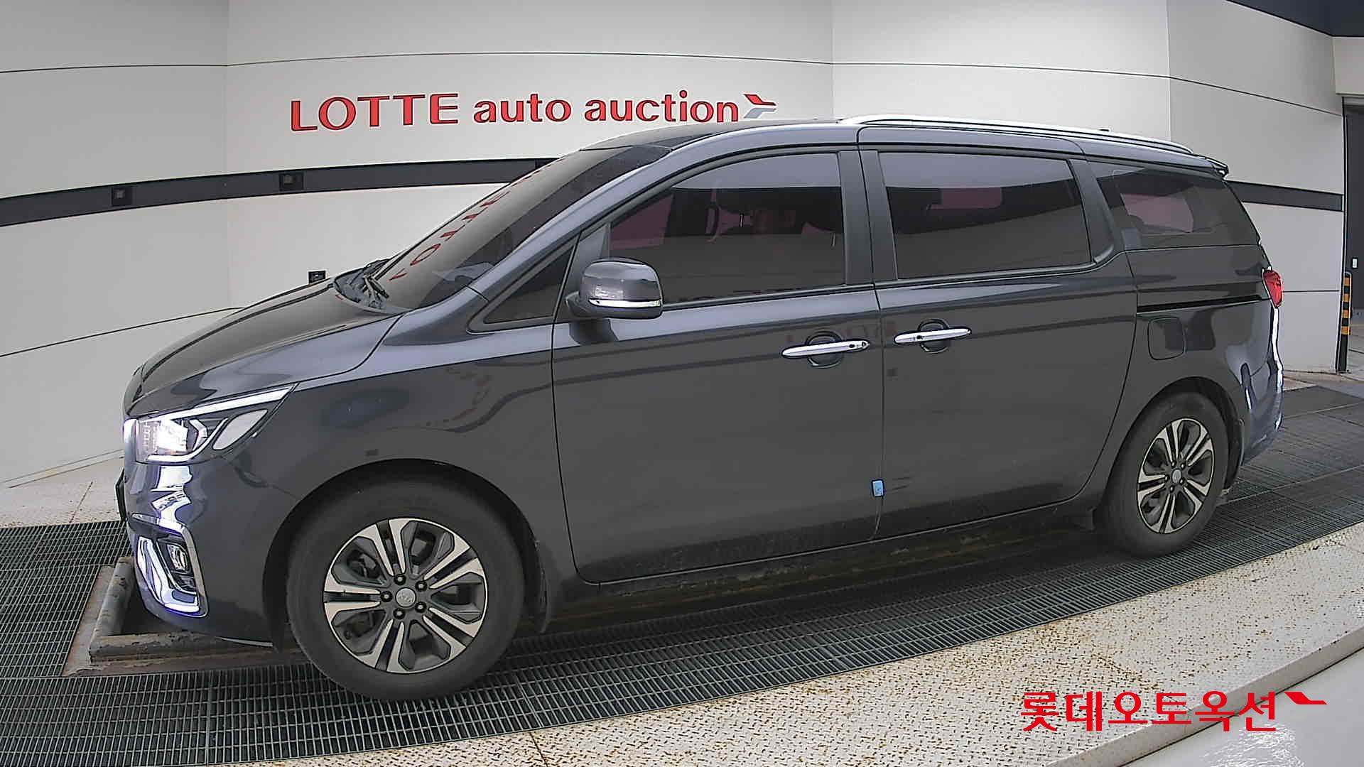 Kia Carnival id 2914748 из Кореи 12