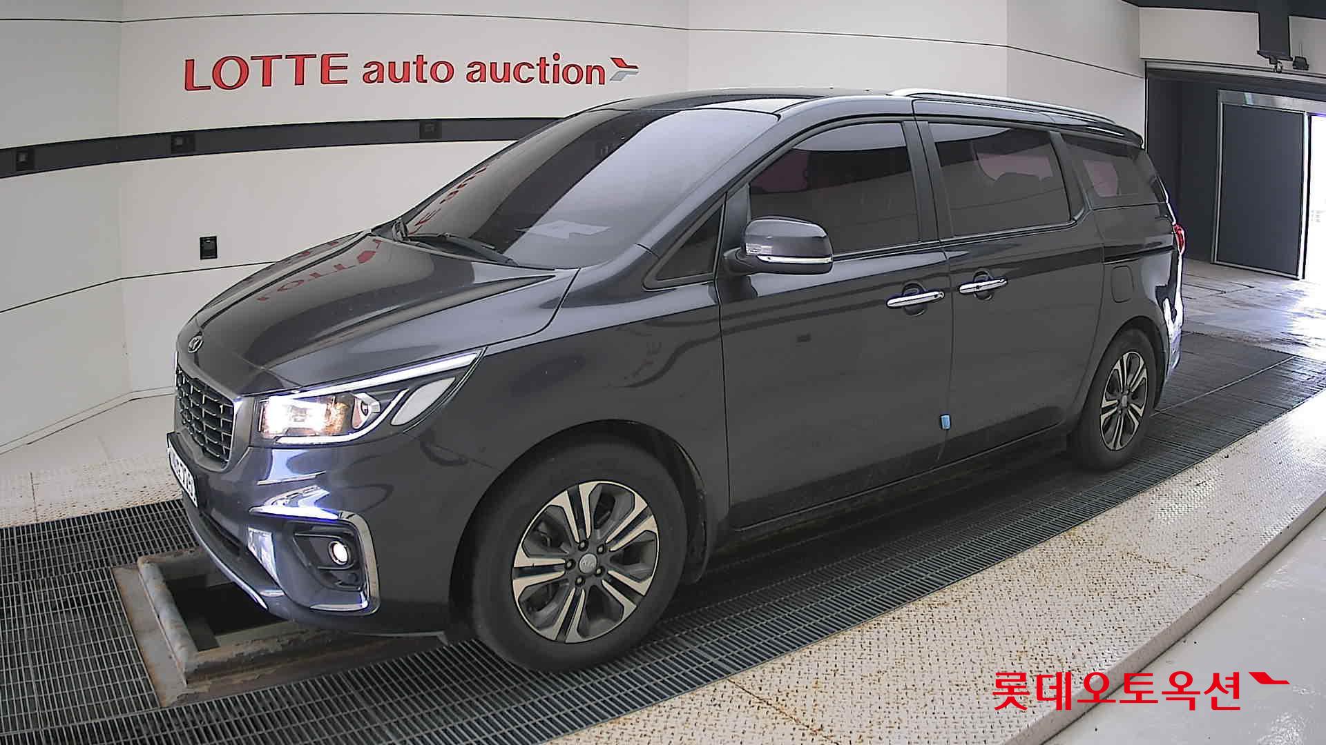 Kia Carnival id 2914748 из Кореи 13