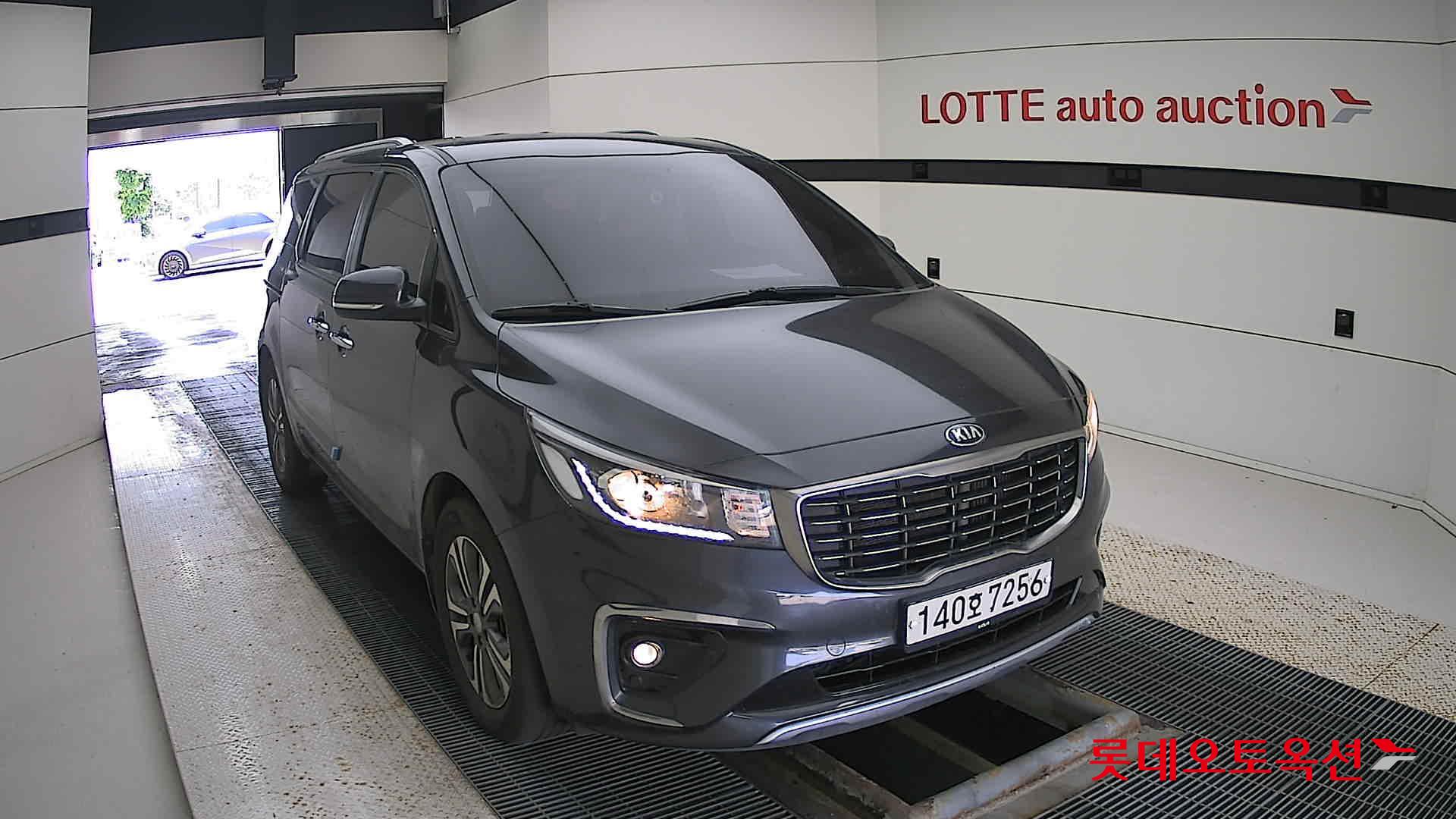 Kia Carnival id 2914748 из Кореи 15