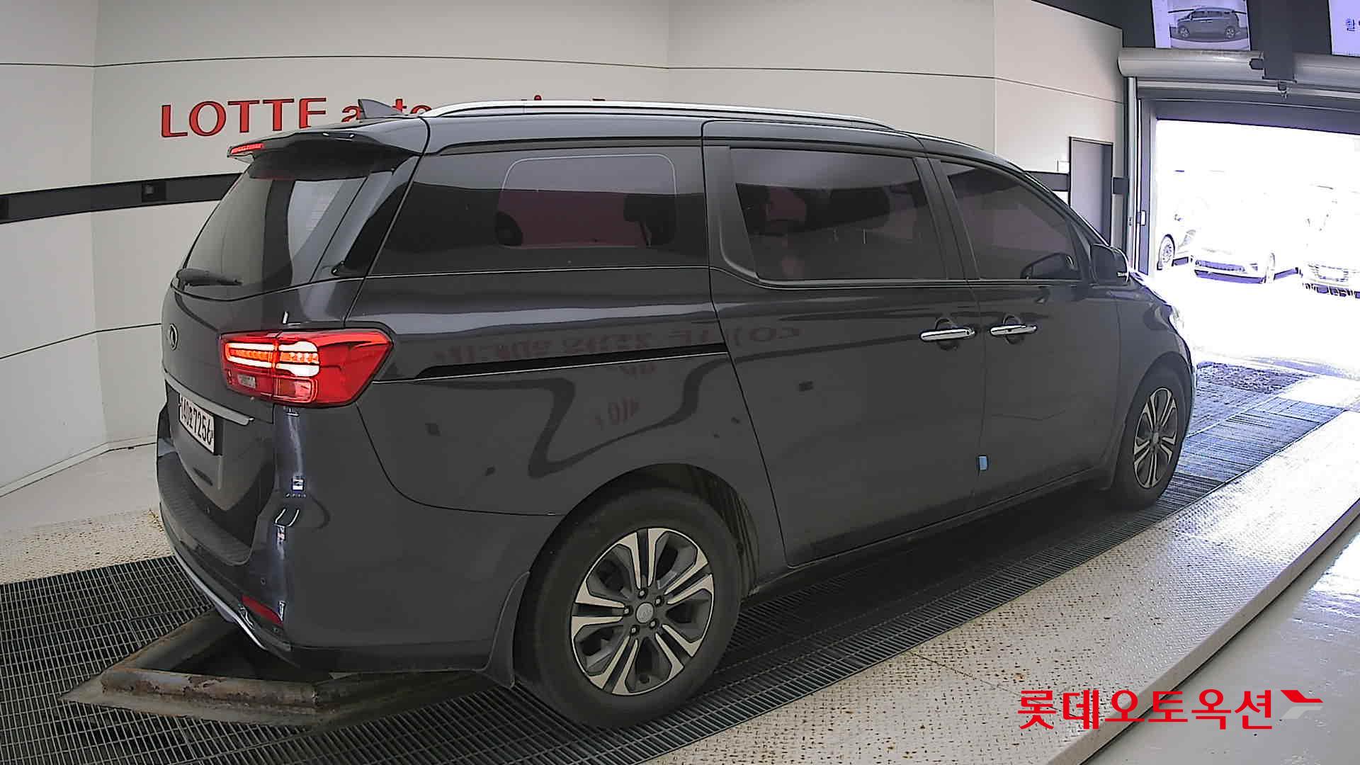 Kia Carnival id 2914748 из Кореи 19