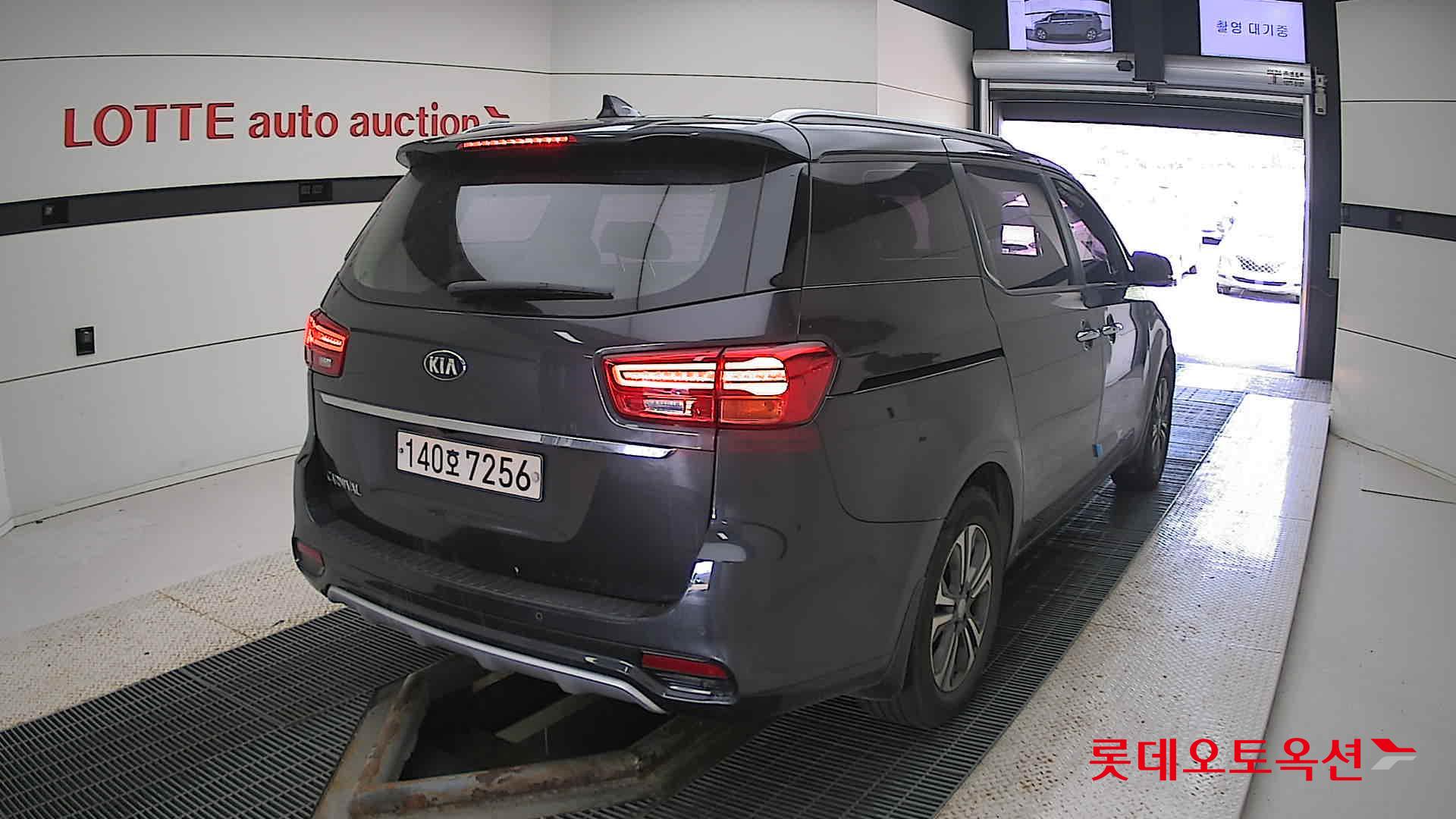 Kia Carnival id 2914748 из Кореи 20