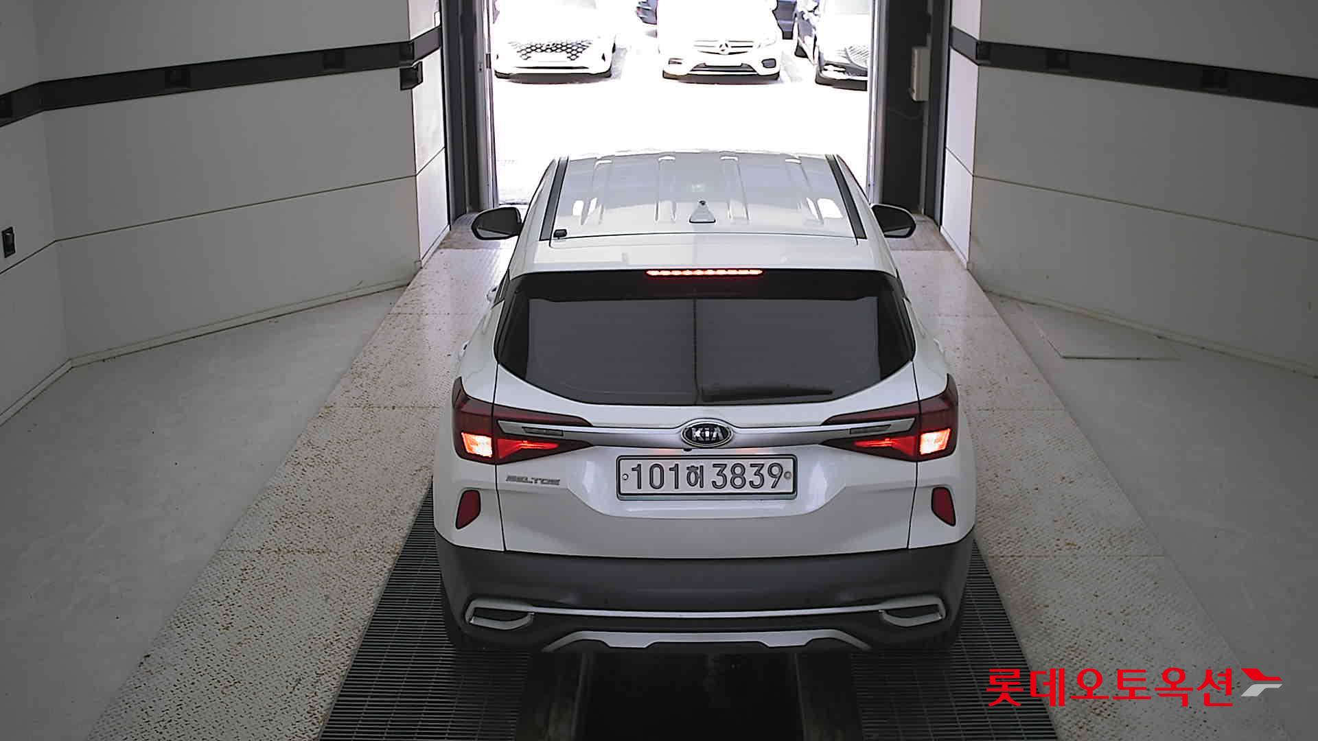 Kia Seltos 2021 Белый из Кореи, фото 5