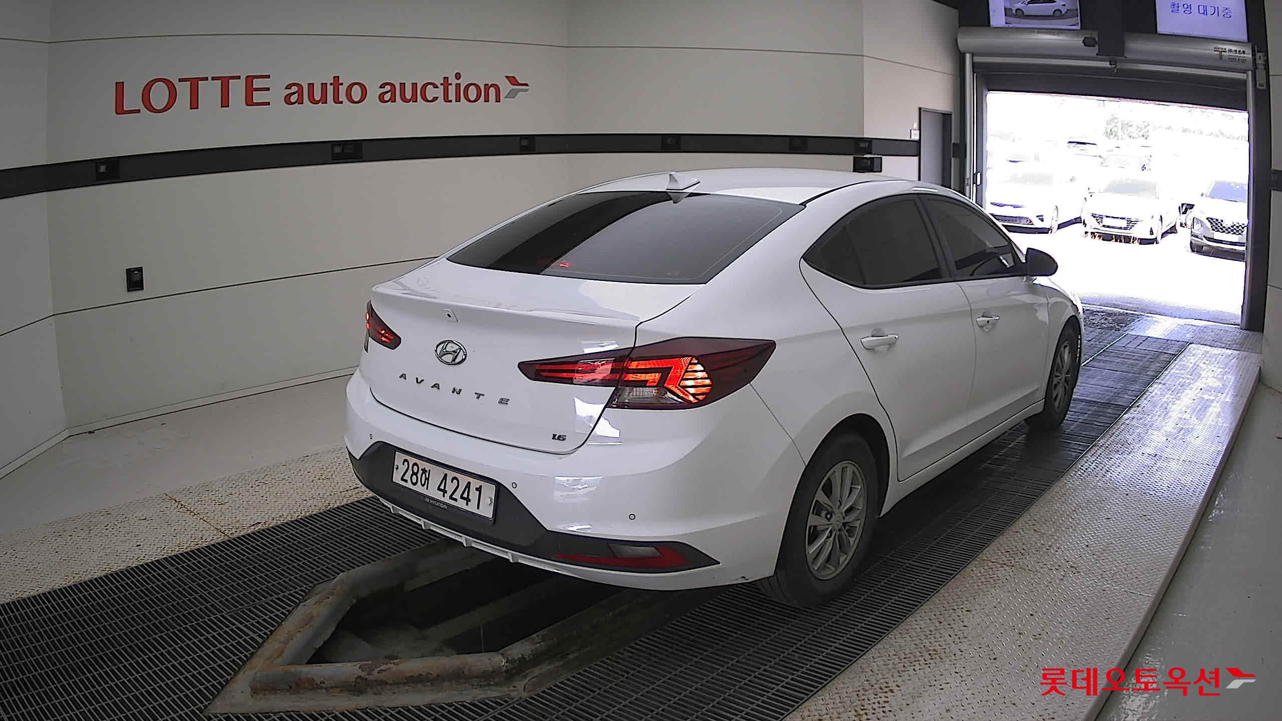 Hyundai Avante id 2909769 из Кореи 4
