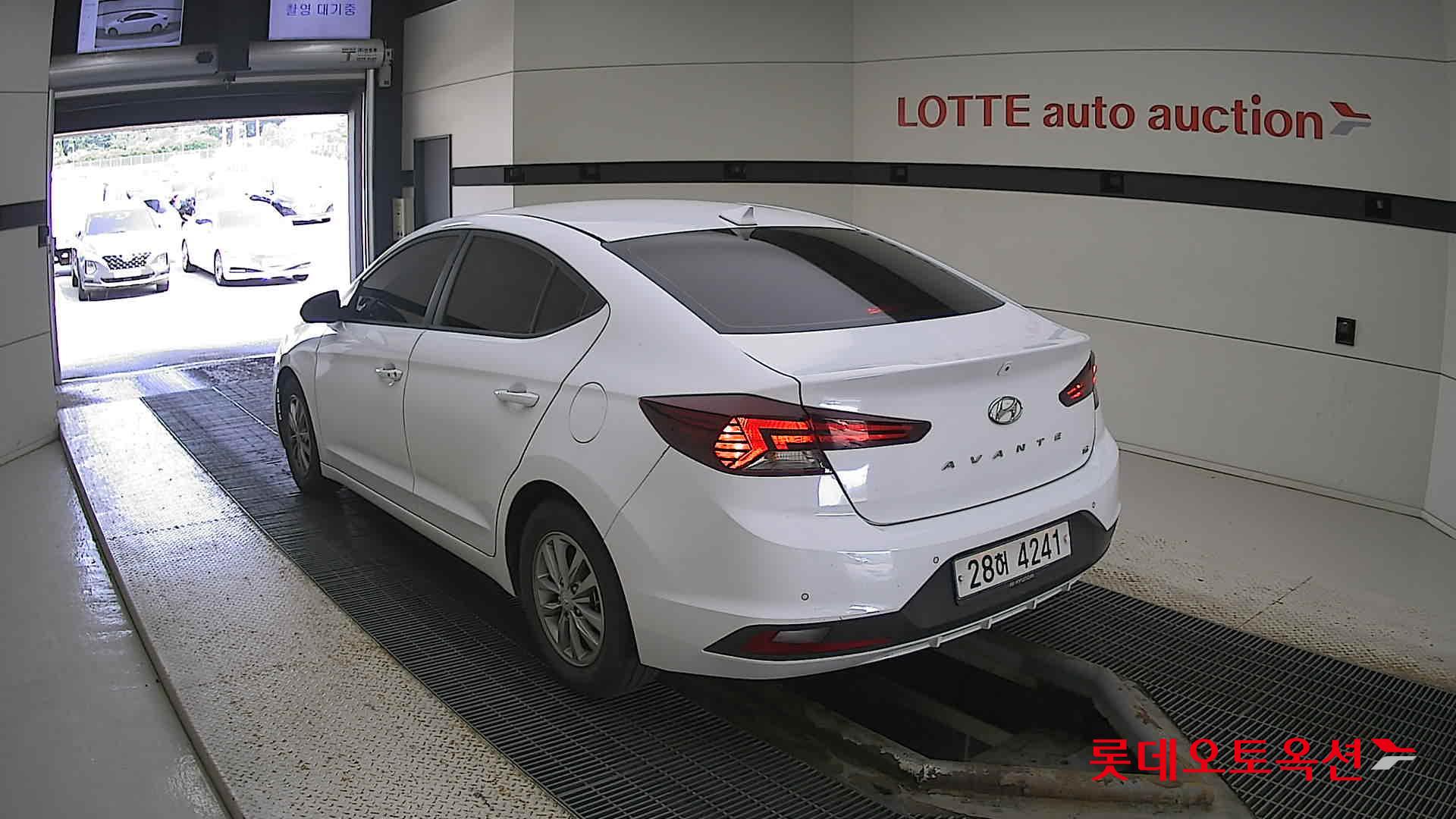 Hyundai Avante id 2909769 из Кореи 6