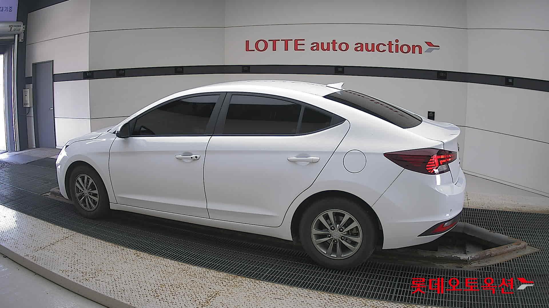 Hyundai Avante id 2909769 из Кореи 11