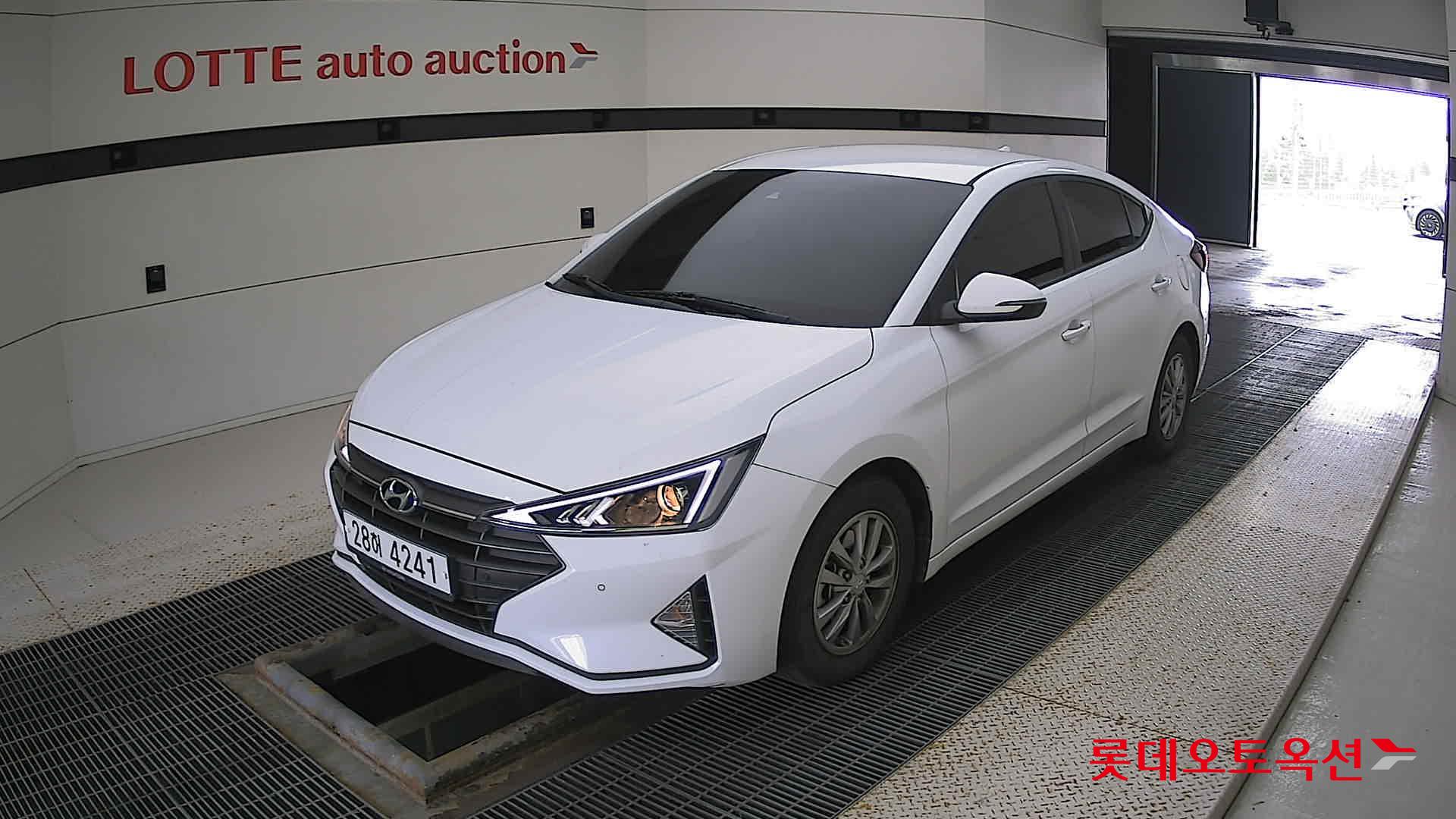 Hyundai Avante id 2909769 из Кореи 14
