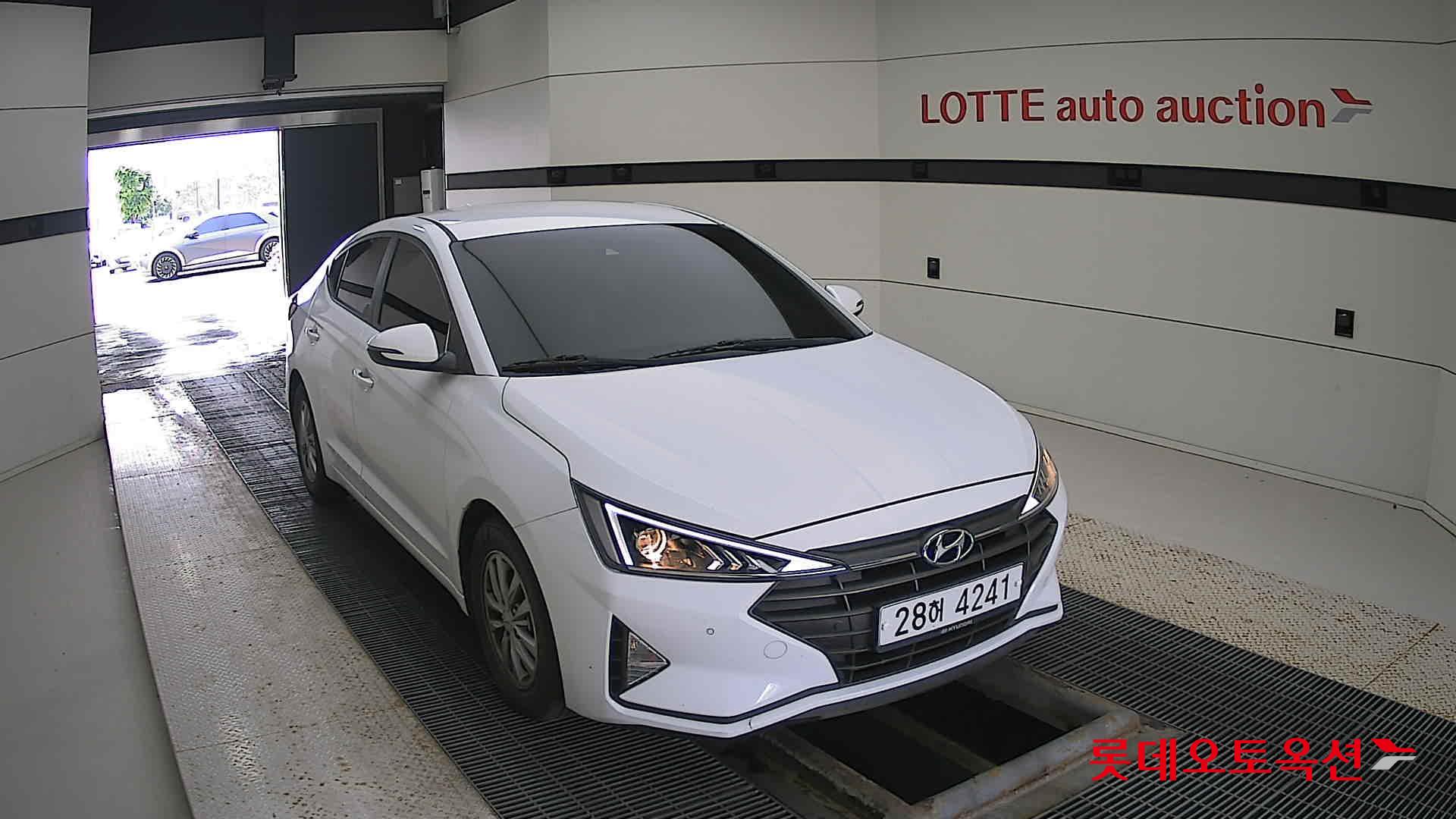 Hyundai Avante id 2909769 из Кореи 15