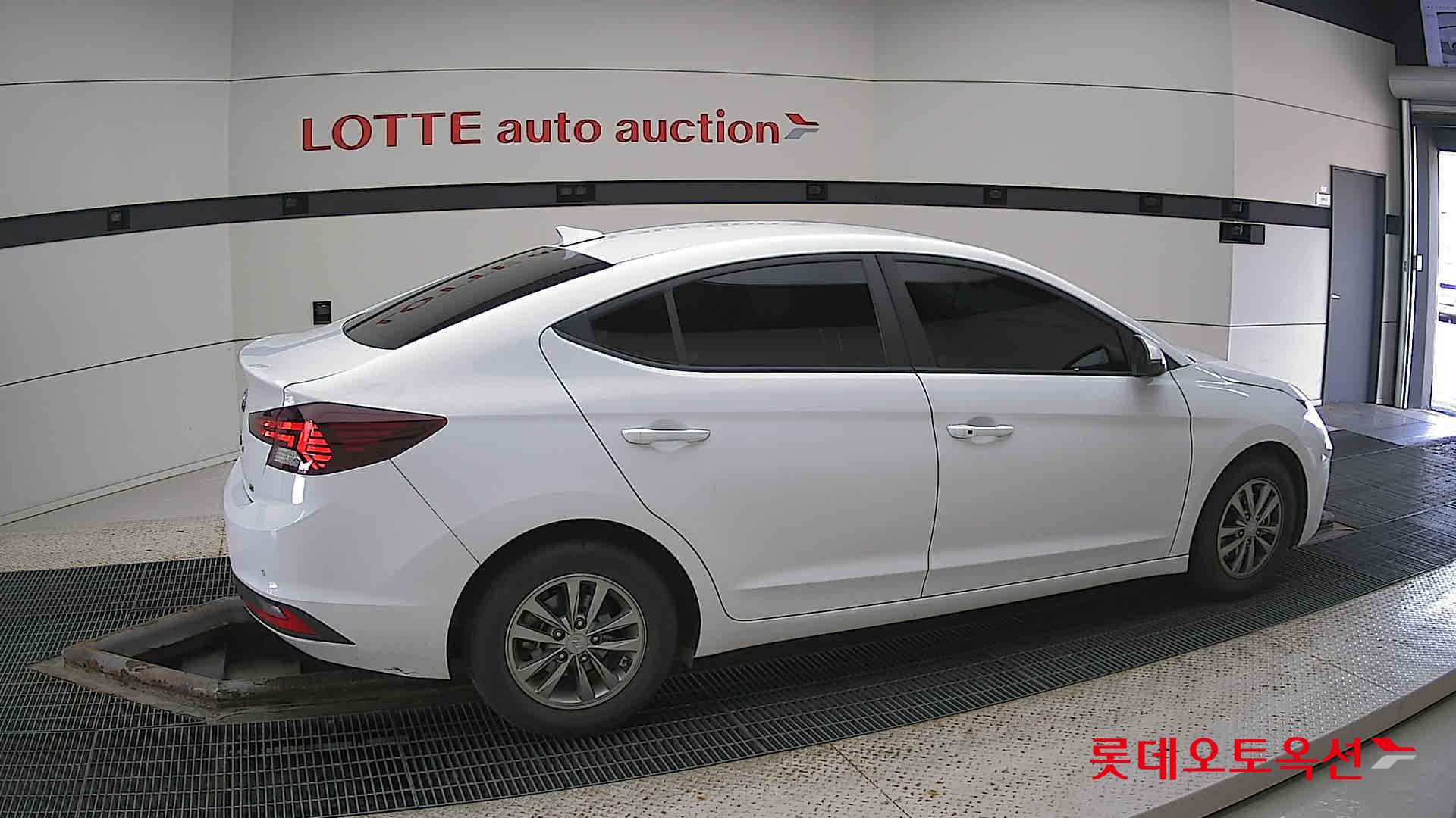 Hyundai Avante id 2909769 из Кореи 18