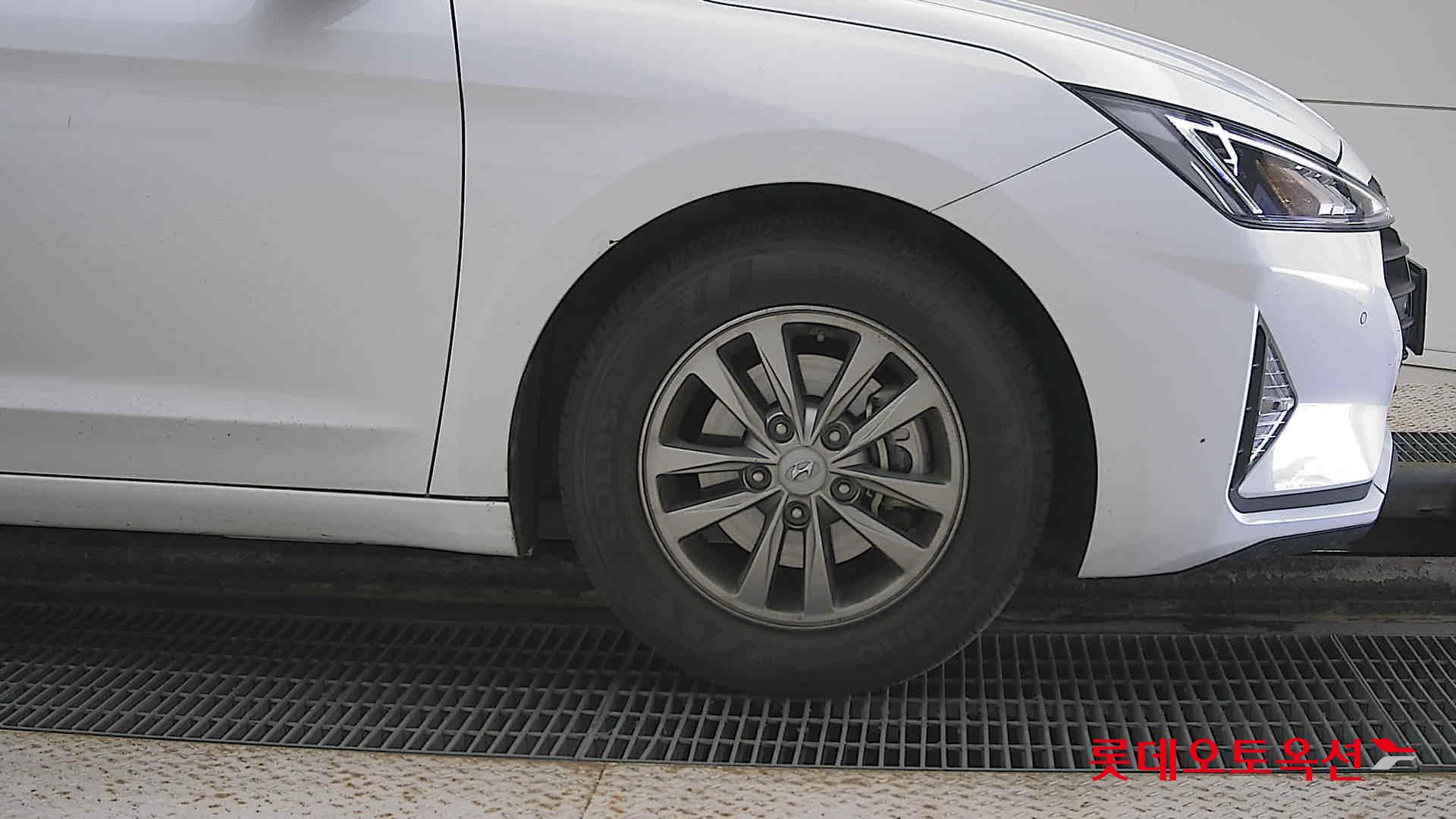 Hyundai Avante id 2909769 из Кореи 23