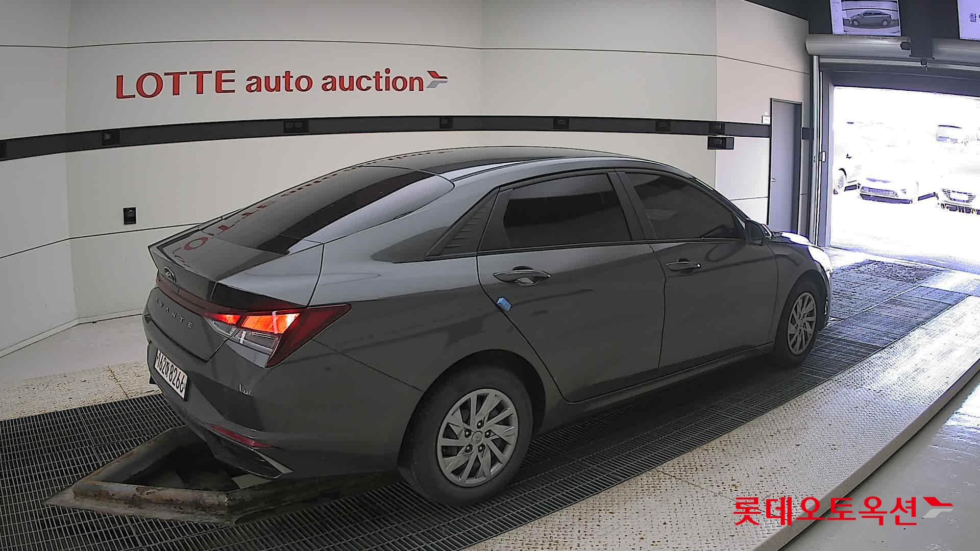 Hyundai Avante id 2909889 из Кореи 19