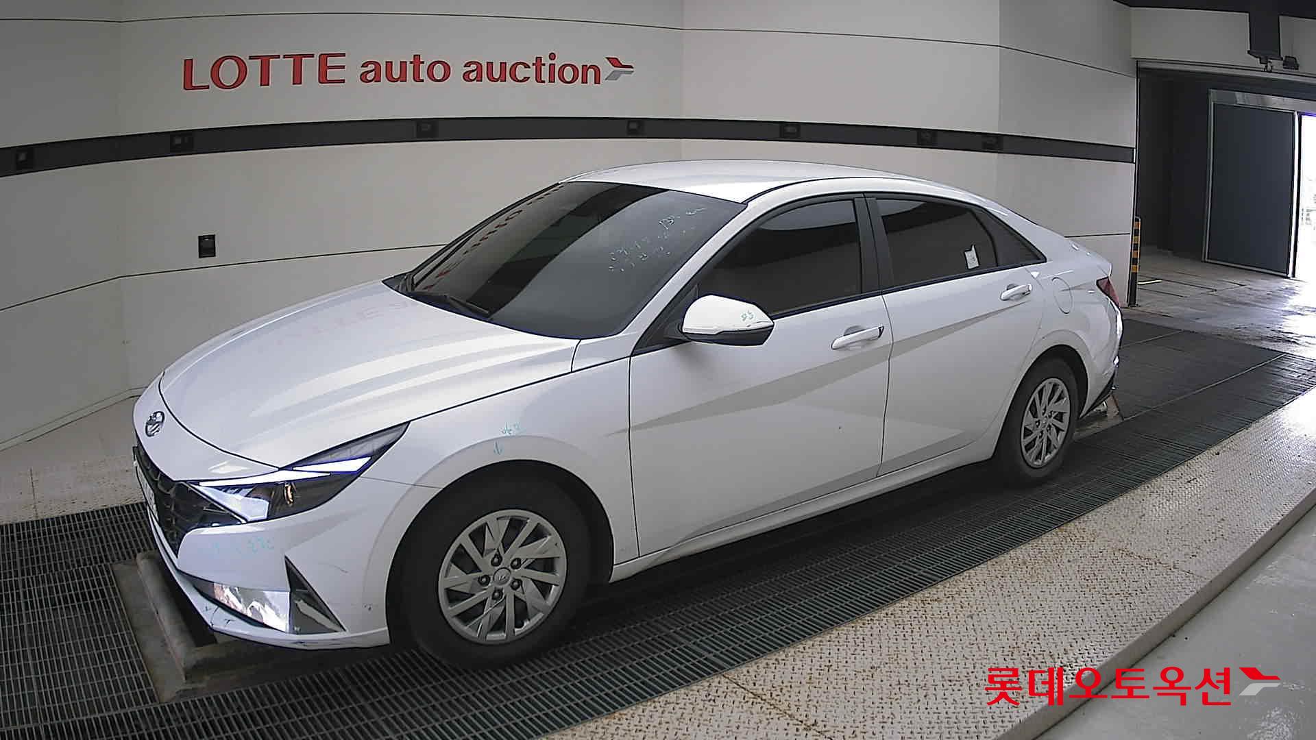 Hyundai Avante id 2909868 из Кореи 13
