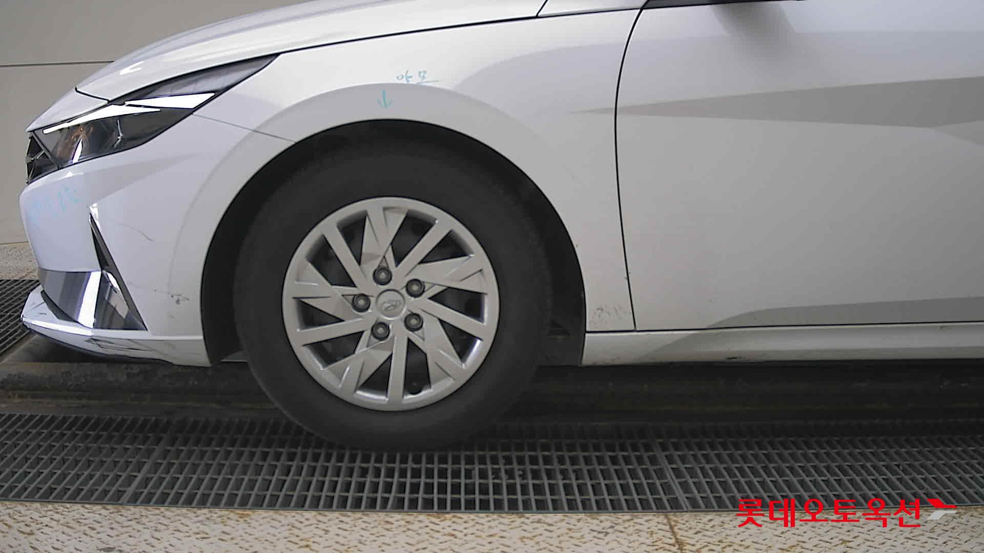 Hyundai Avante id 2909868 из Кореи 21