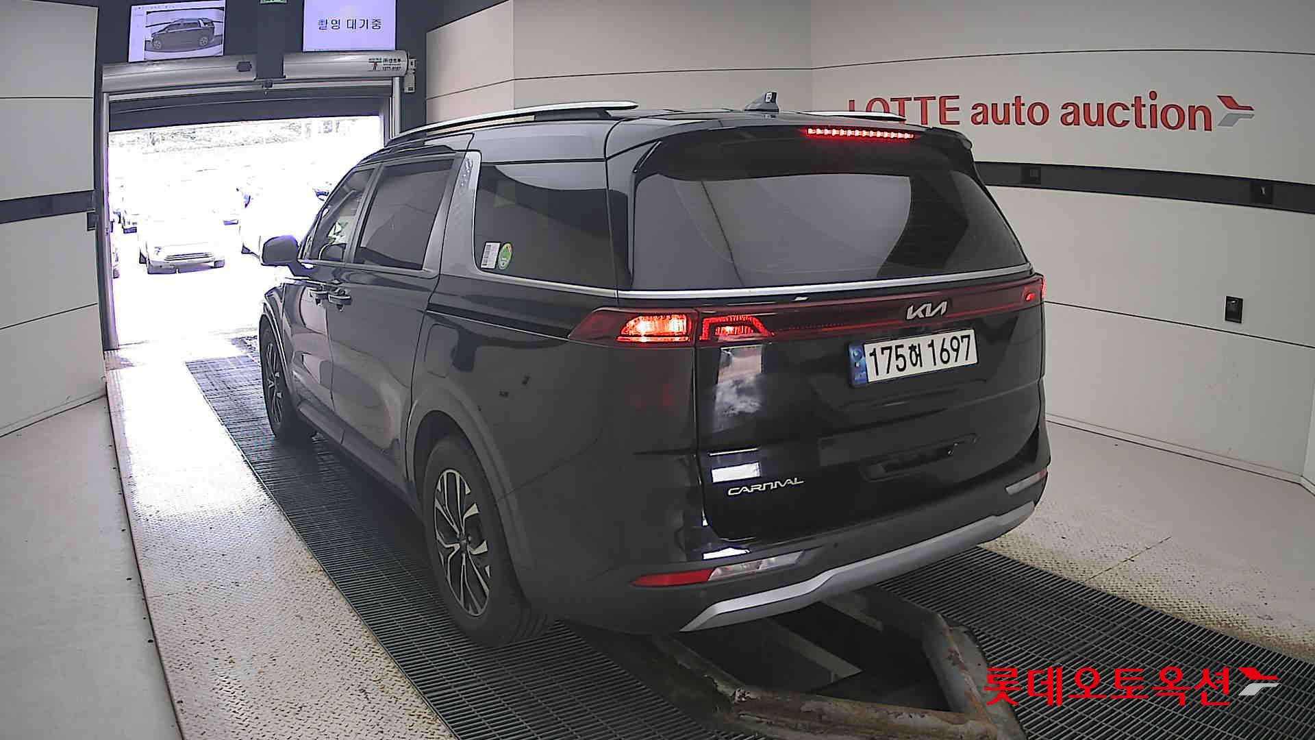 - Image 9