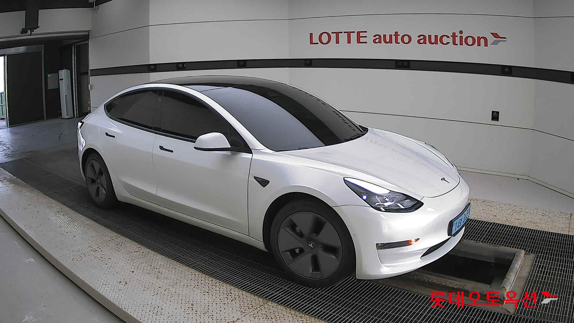 تسلا MODEL 3