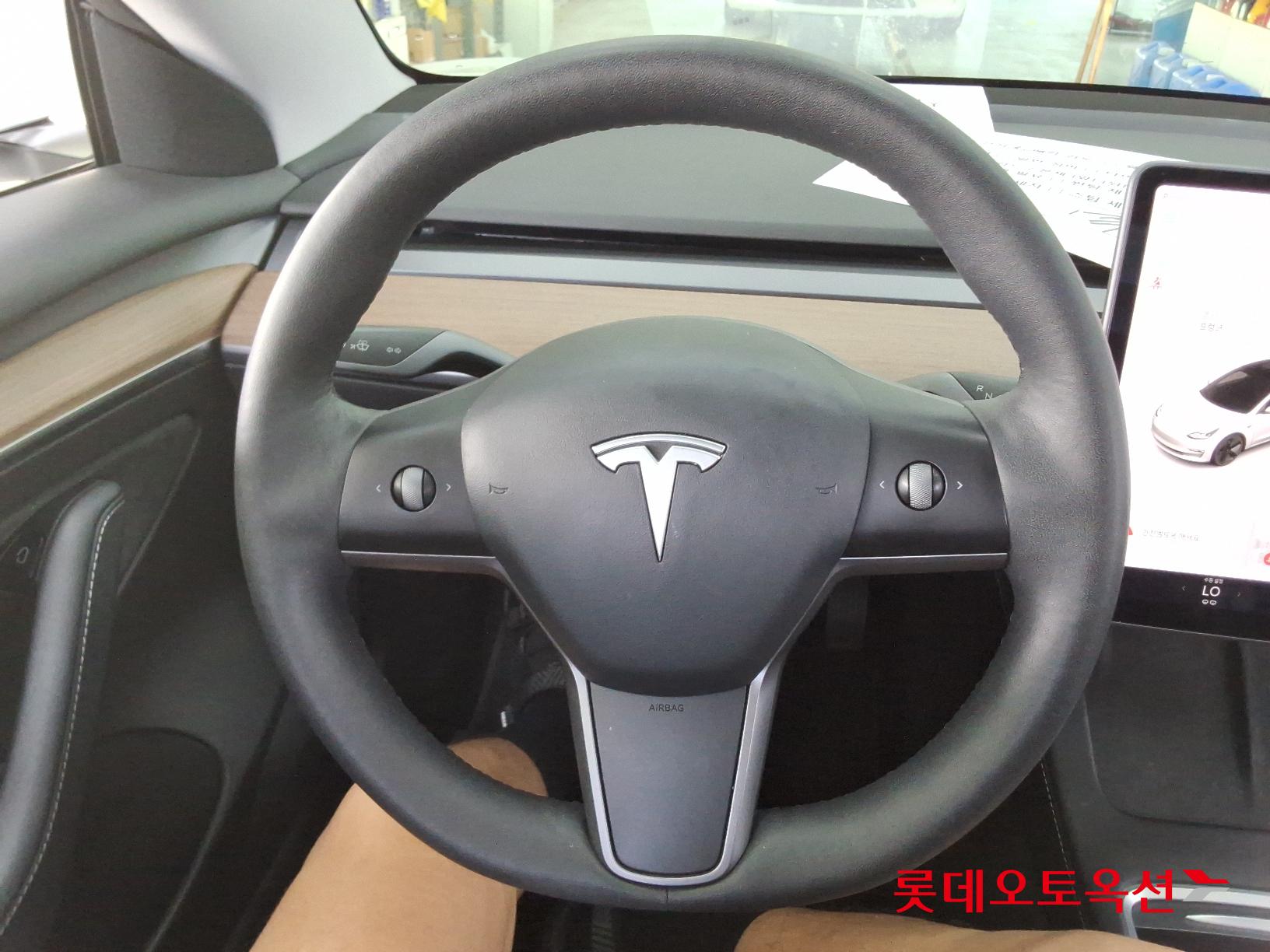 تسلا MODEL 3