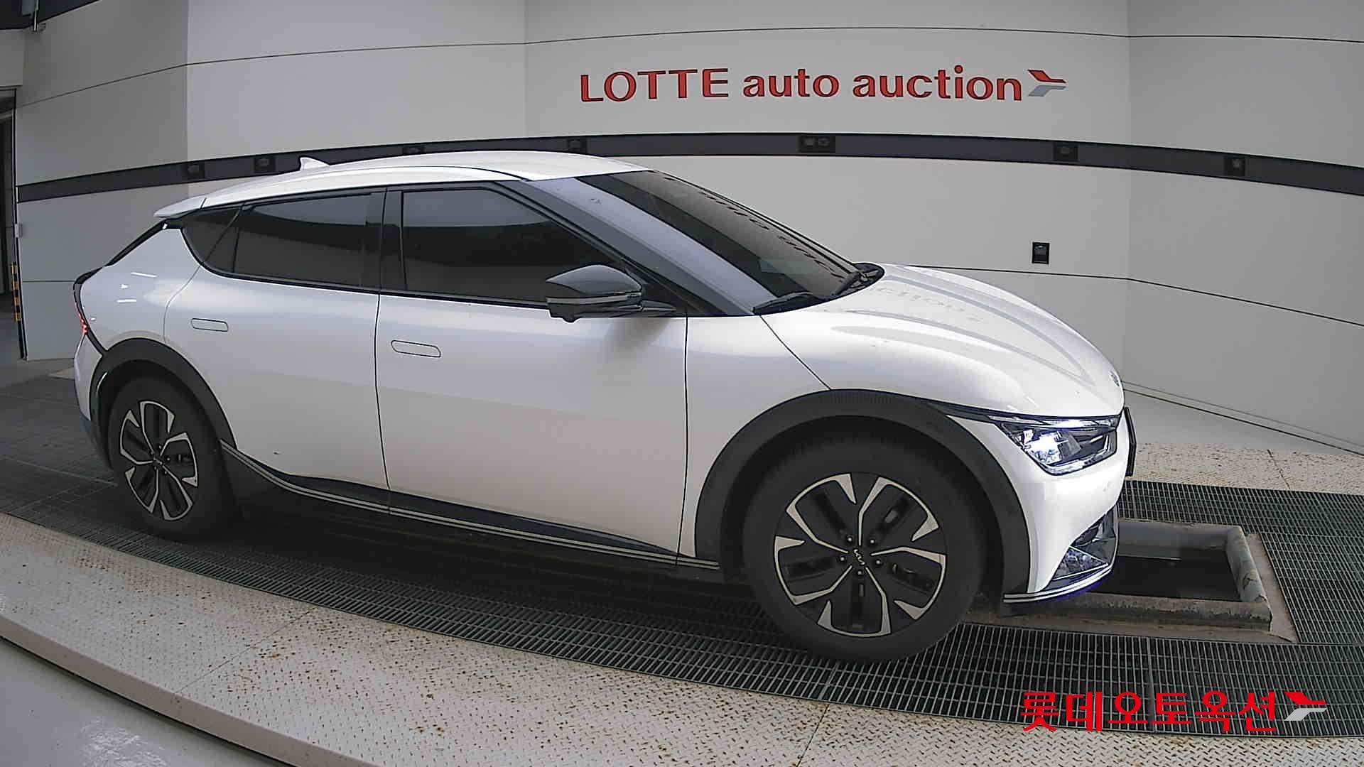 Kia EV6 id 2909807 из Кореи 17