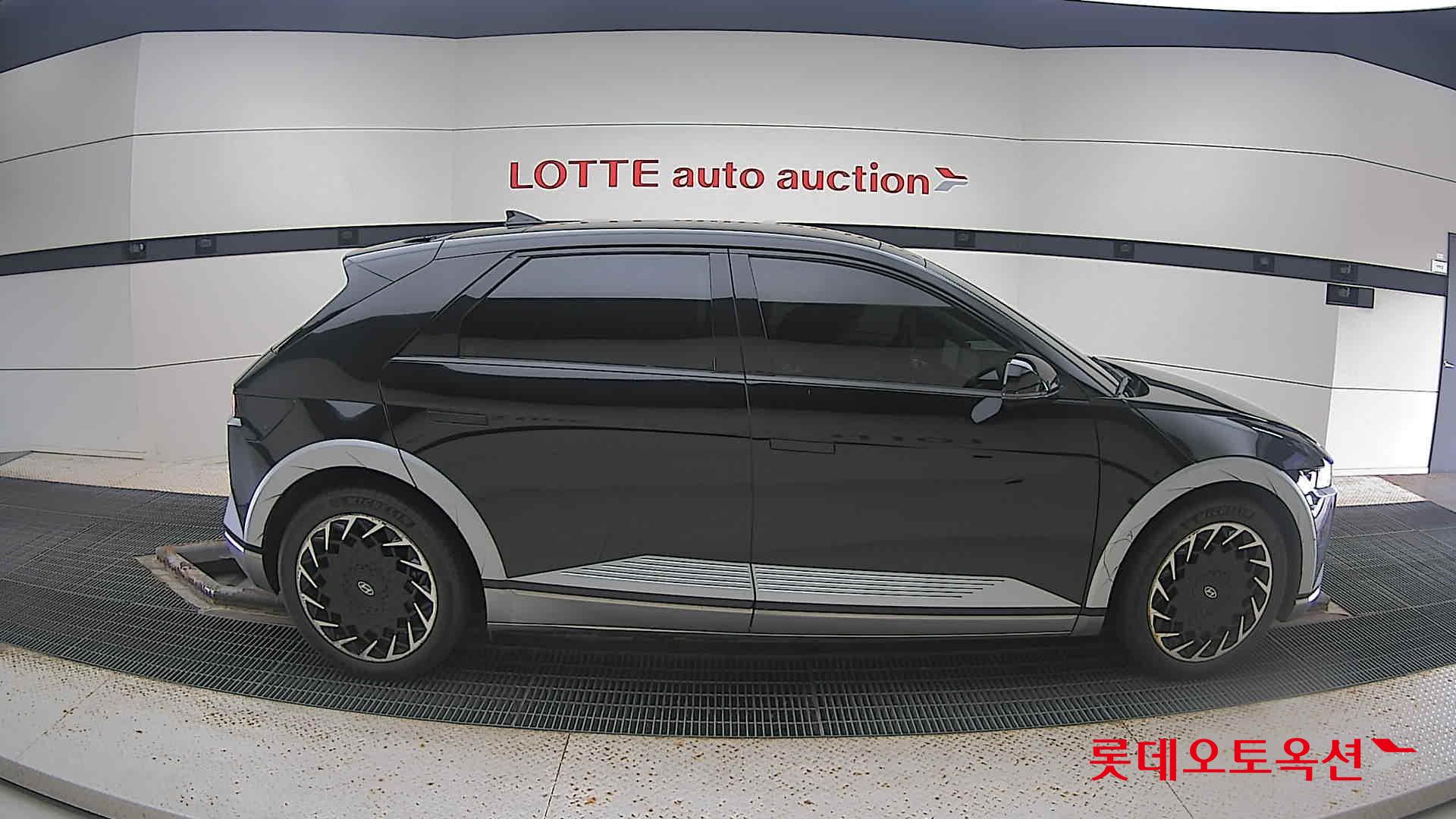 Hyundai IONIQ 5 2022 Phantom Black Pearl из Кореи, фото 3