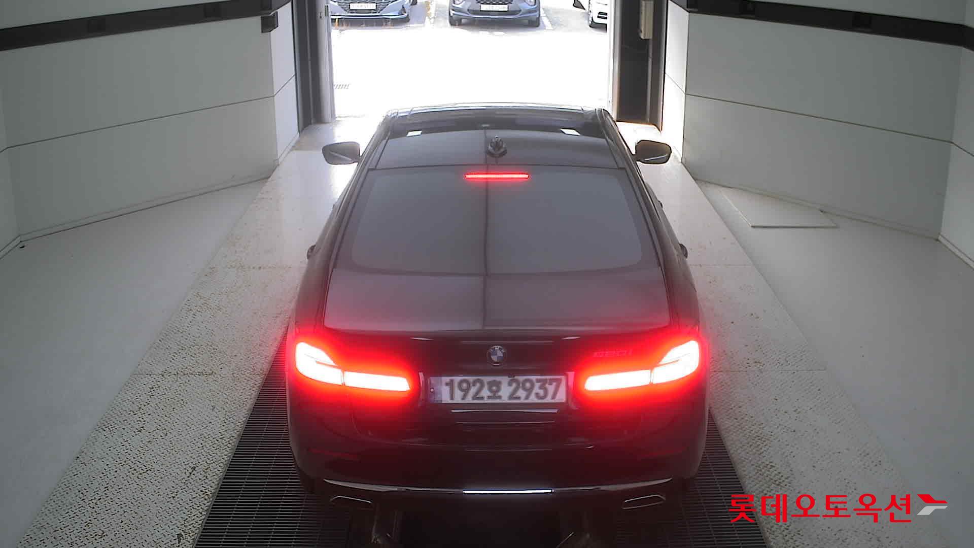 BMW 520I