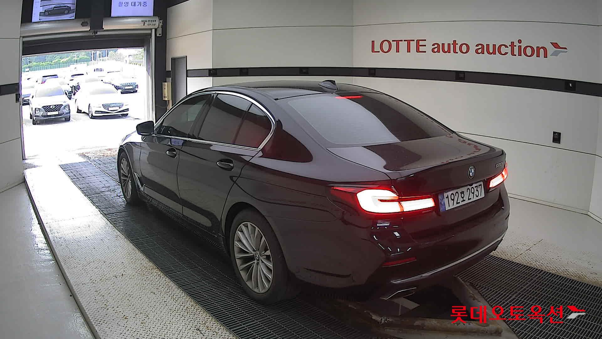 BMW 520I
