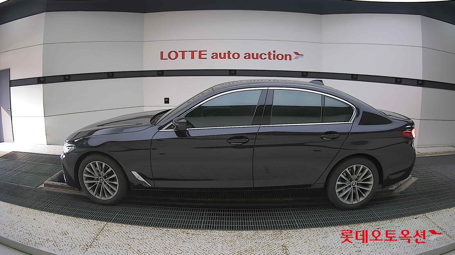 BMW 520I