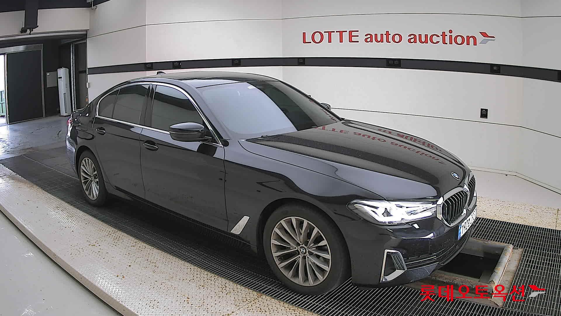BMW 520I