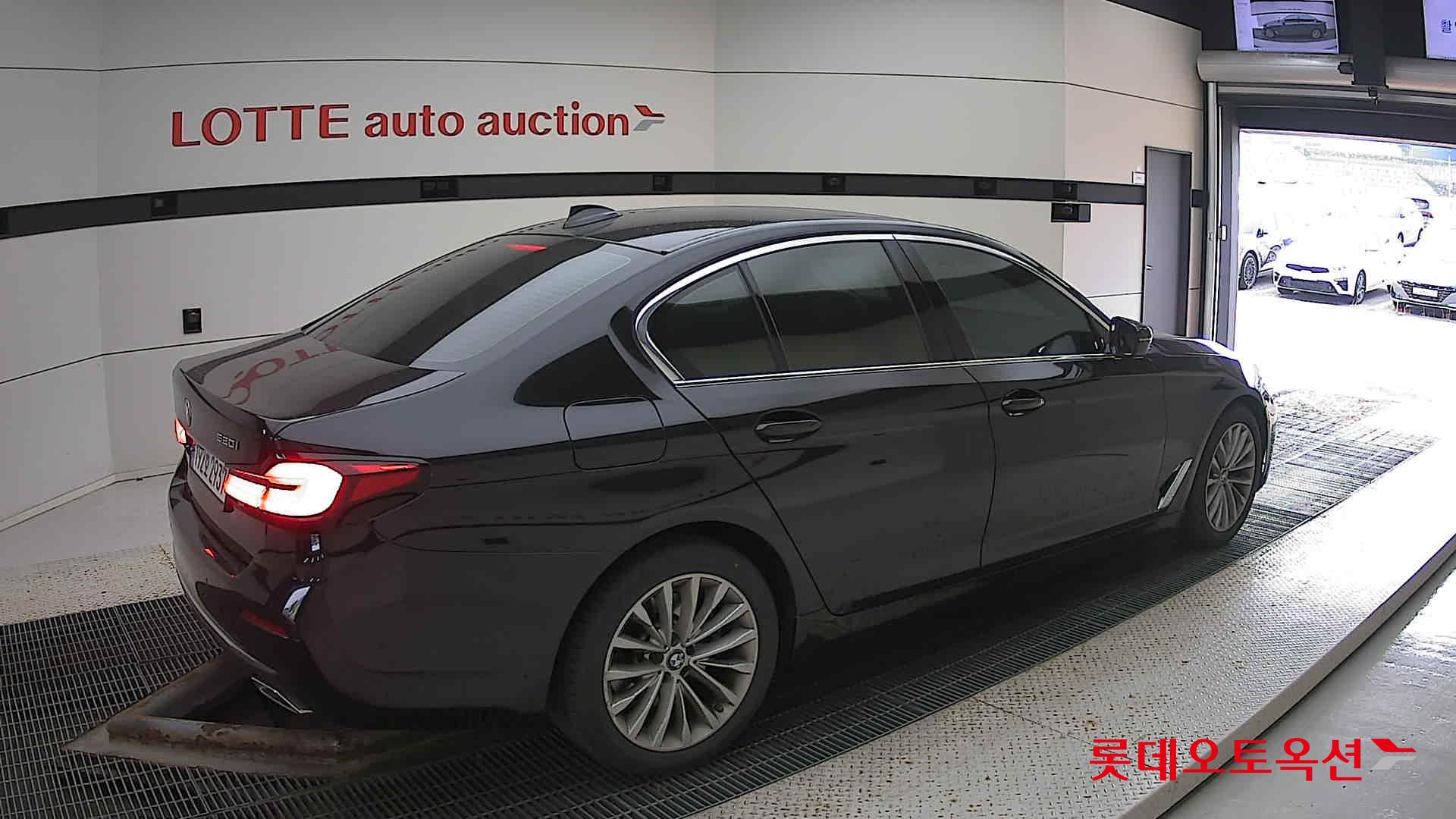 BMW 520I
