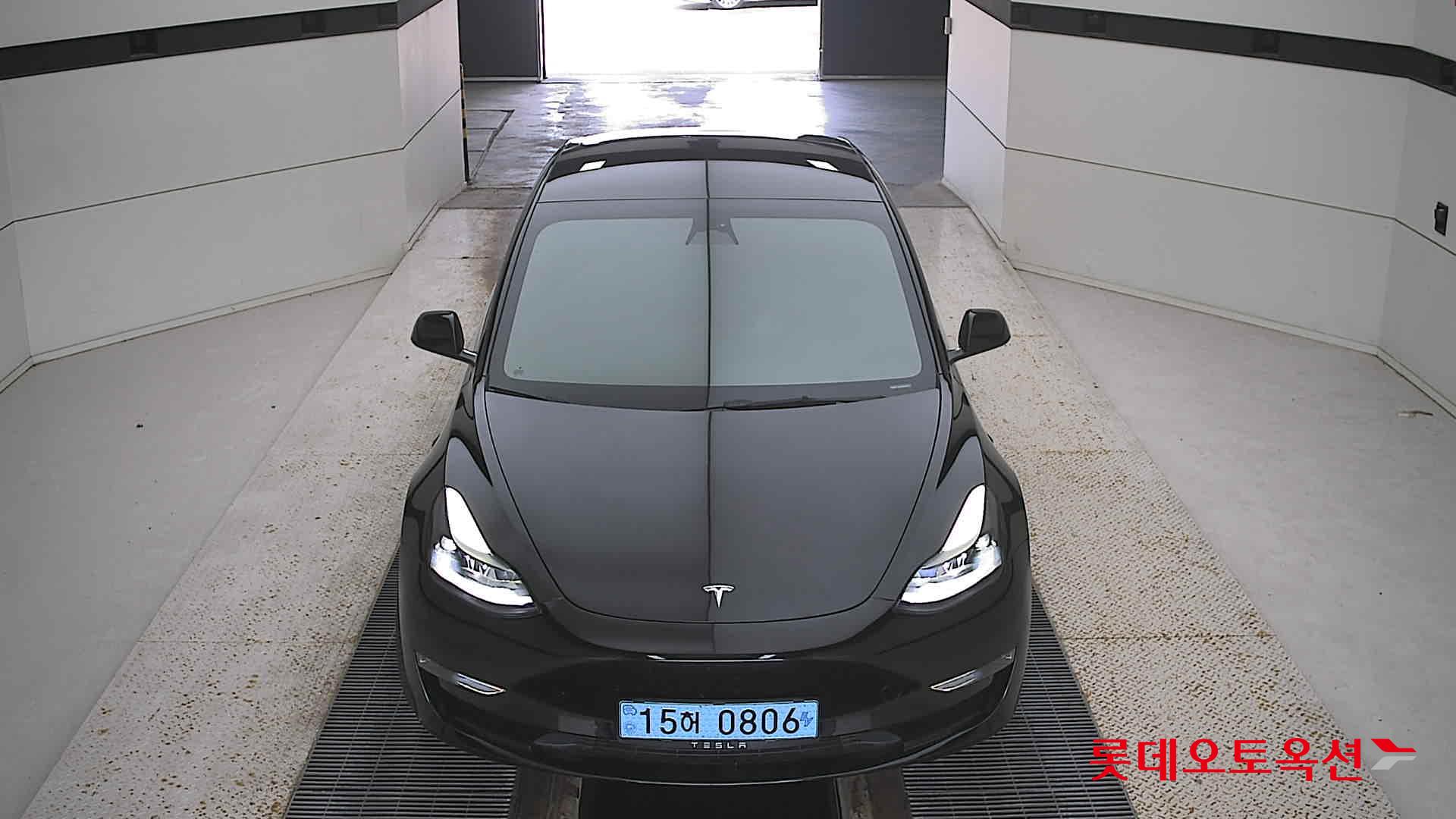 تسلا MODEL 3