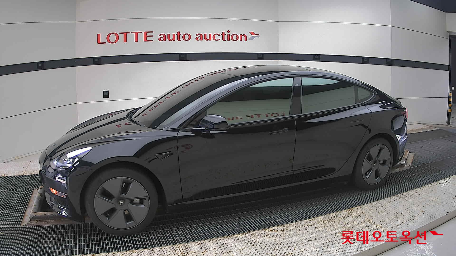 تسلا MODEL 3