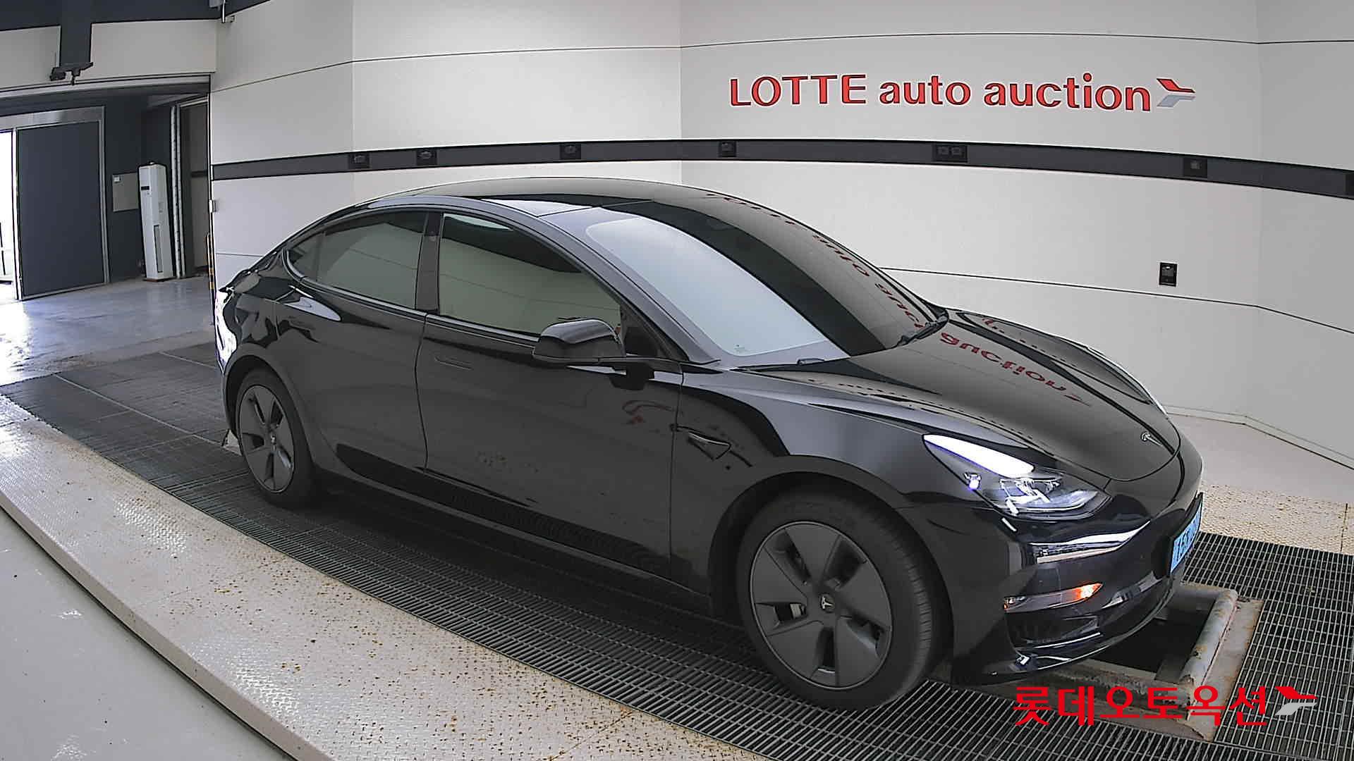 تسلا MODEL 3