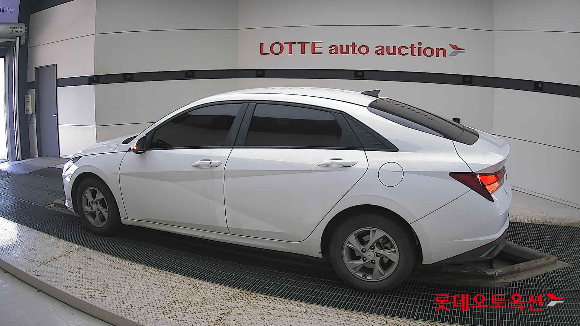 Hyundai Avante id 2914684 из Кореи 11