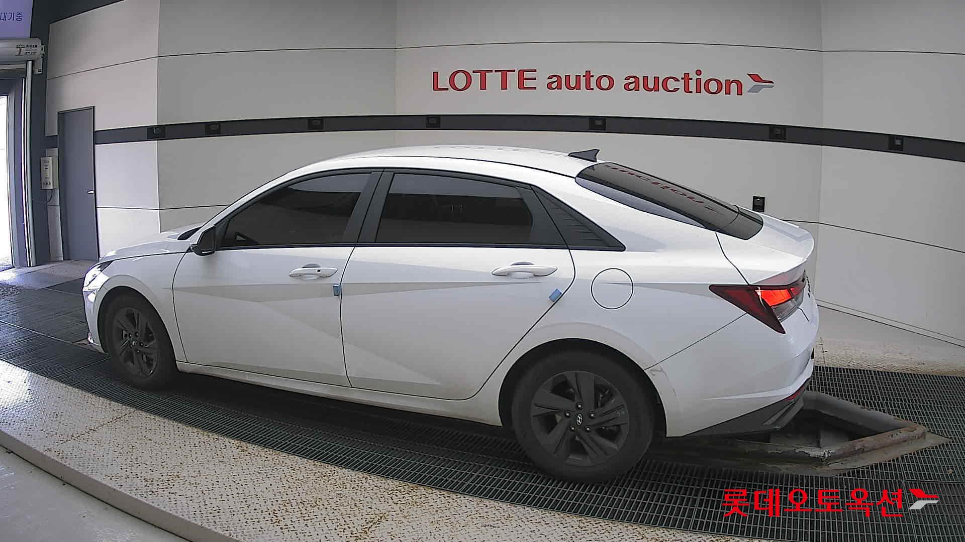 Hyundai Avante Hybrid id 2914678 из Кореи 11