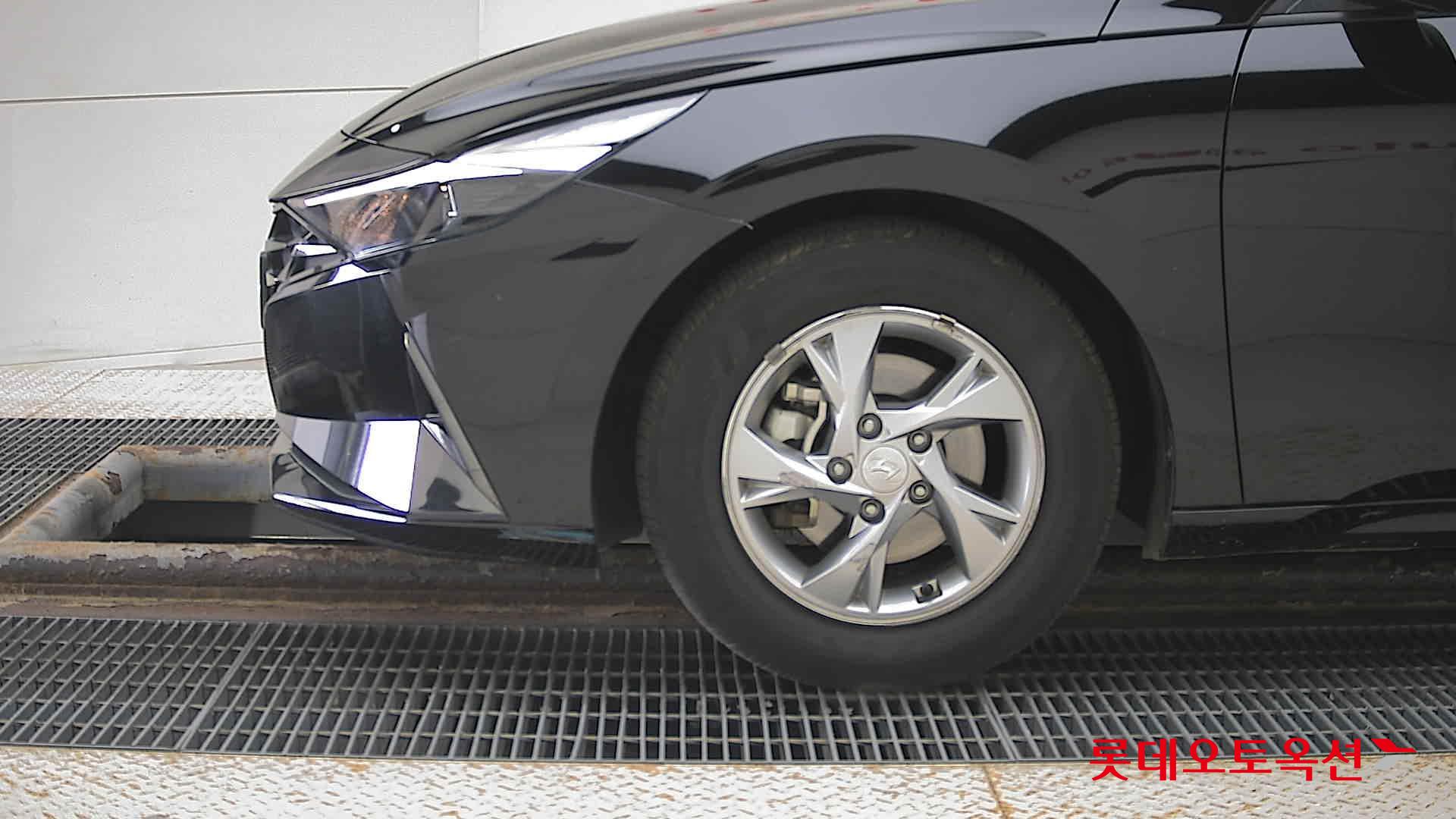 Hyundai Avante id 2914685 из Кореи 21