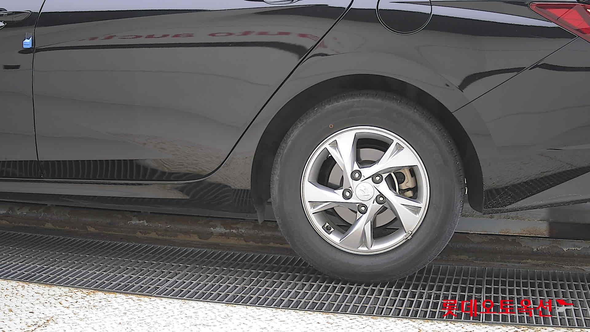 Hyundai Avante id 2914685 из Кореи 22