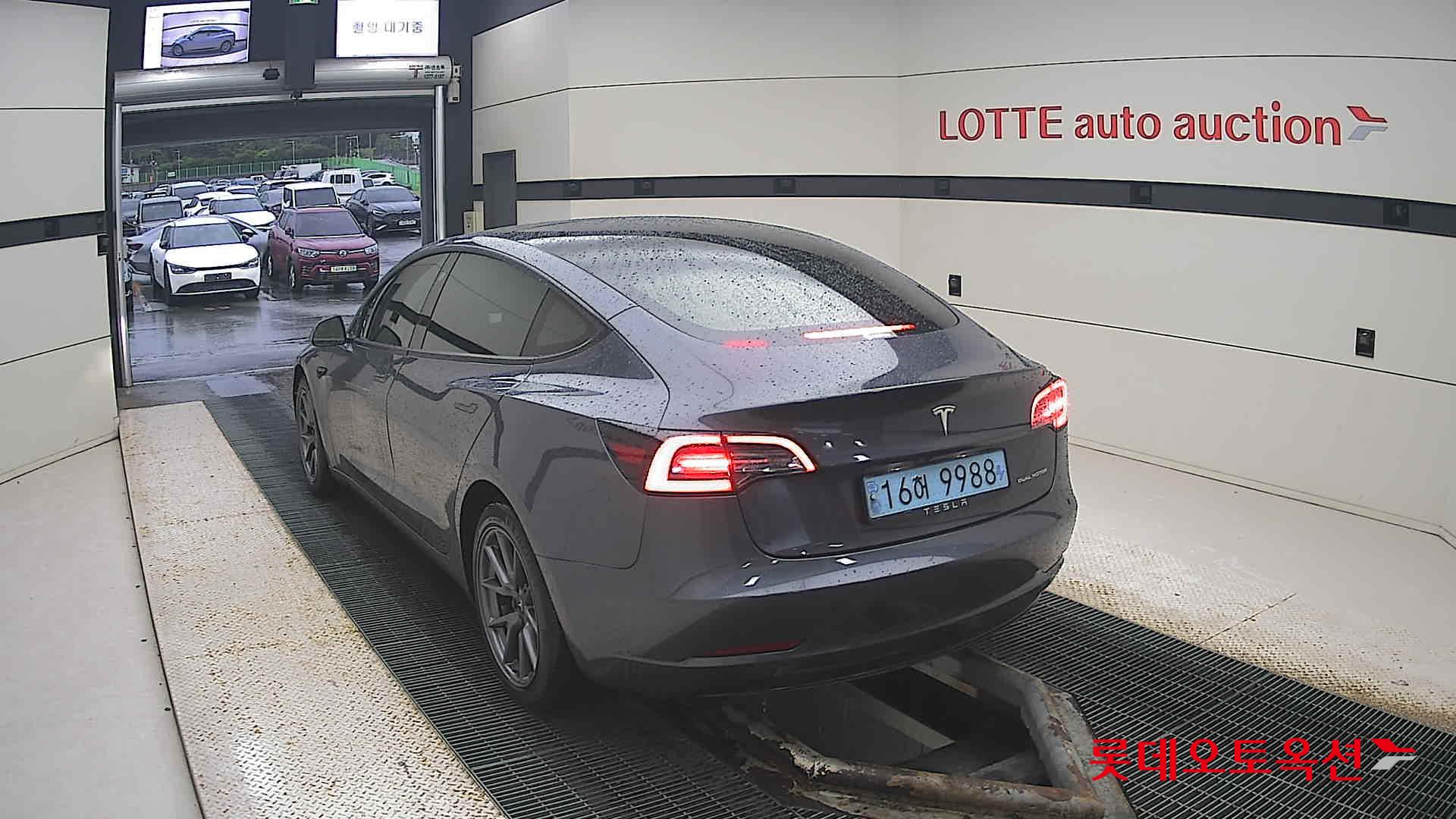 تسلا - MODEL 3 - Image 9