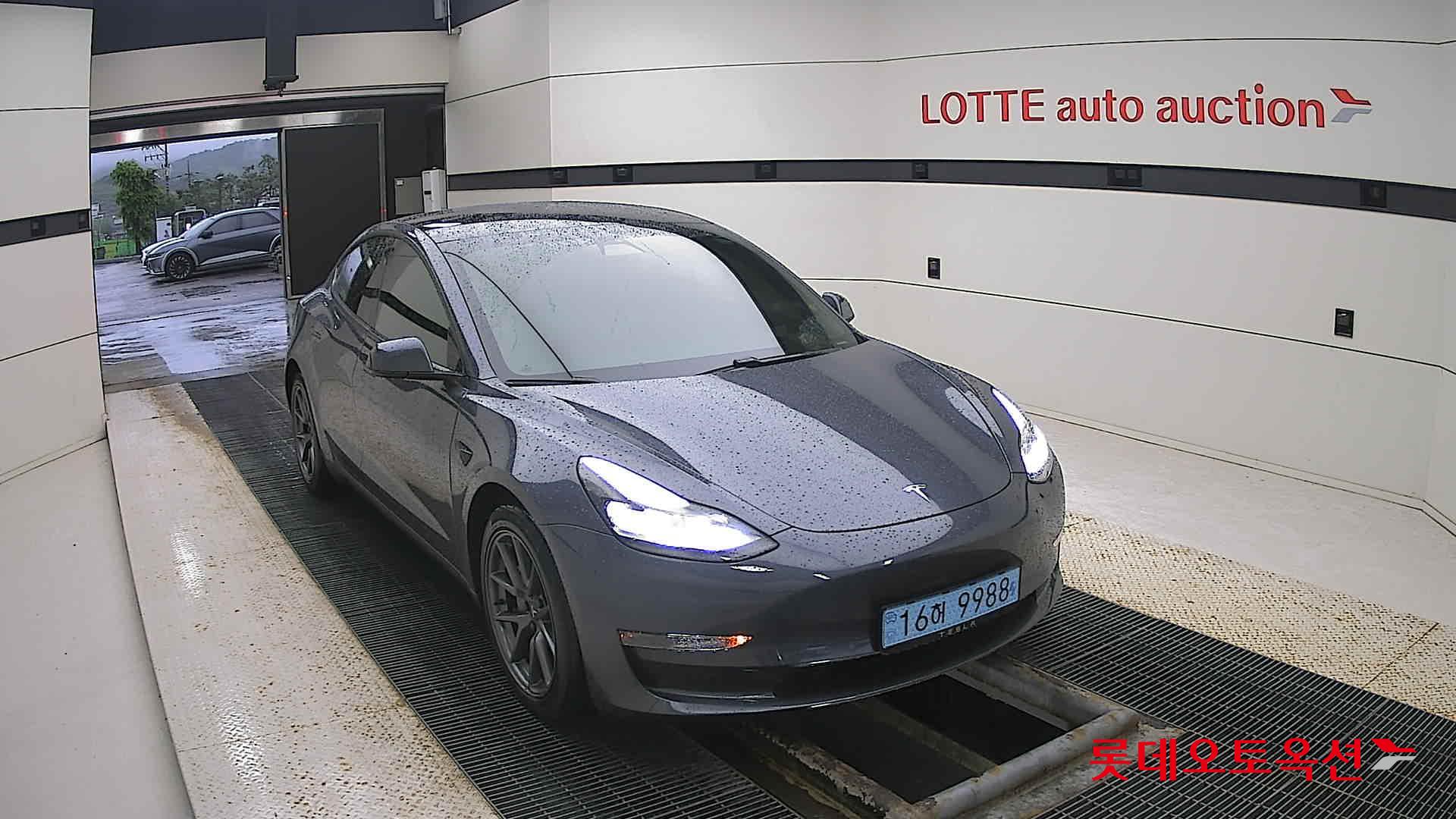 تسلا - MODEL 3 - Image 15