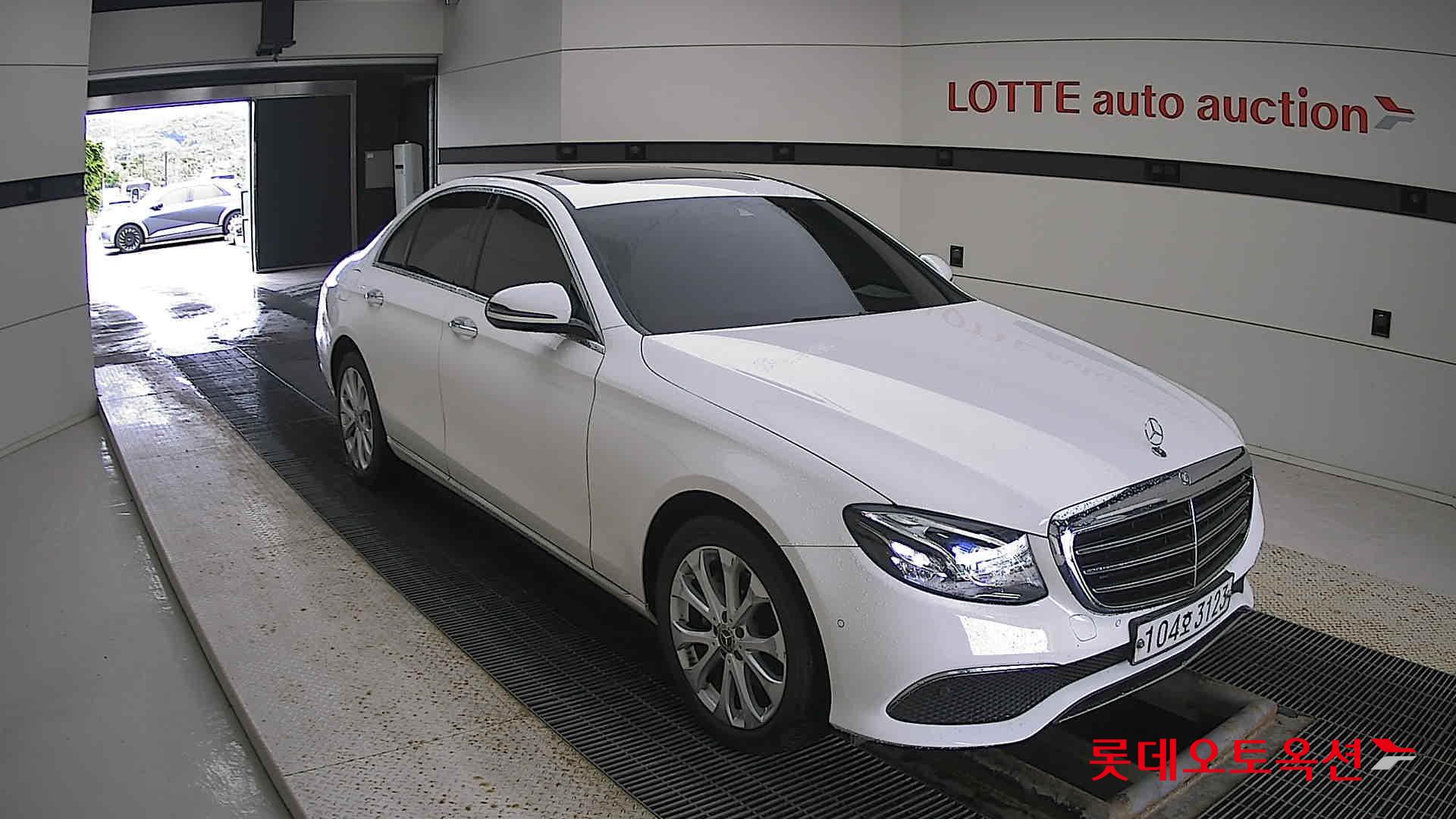 مرسيدس E220D