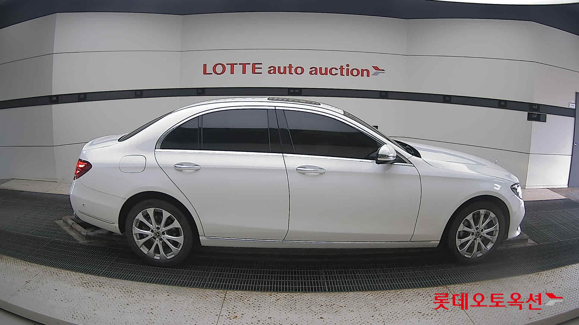 مرسيدس E220D