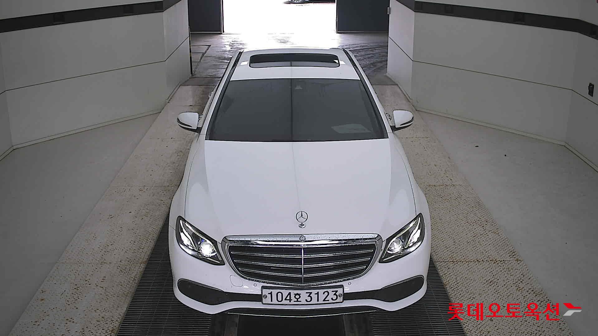 مرسيدس E220D