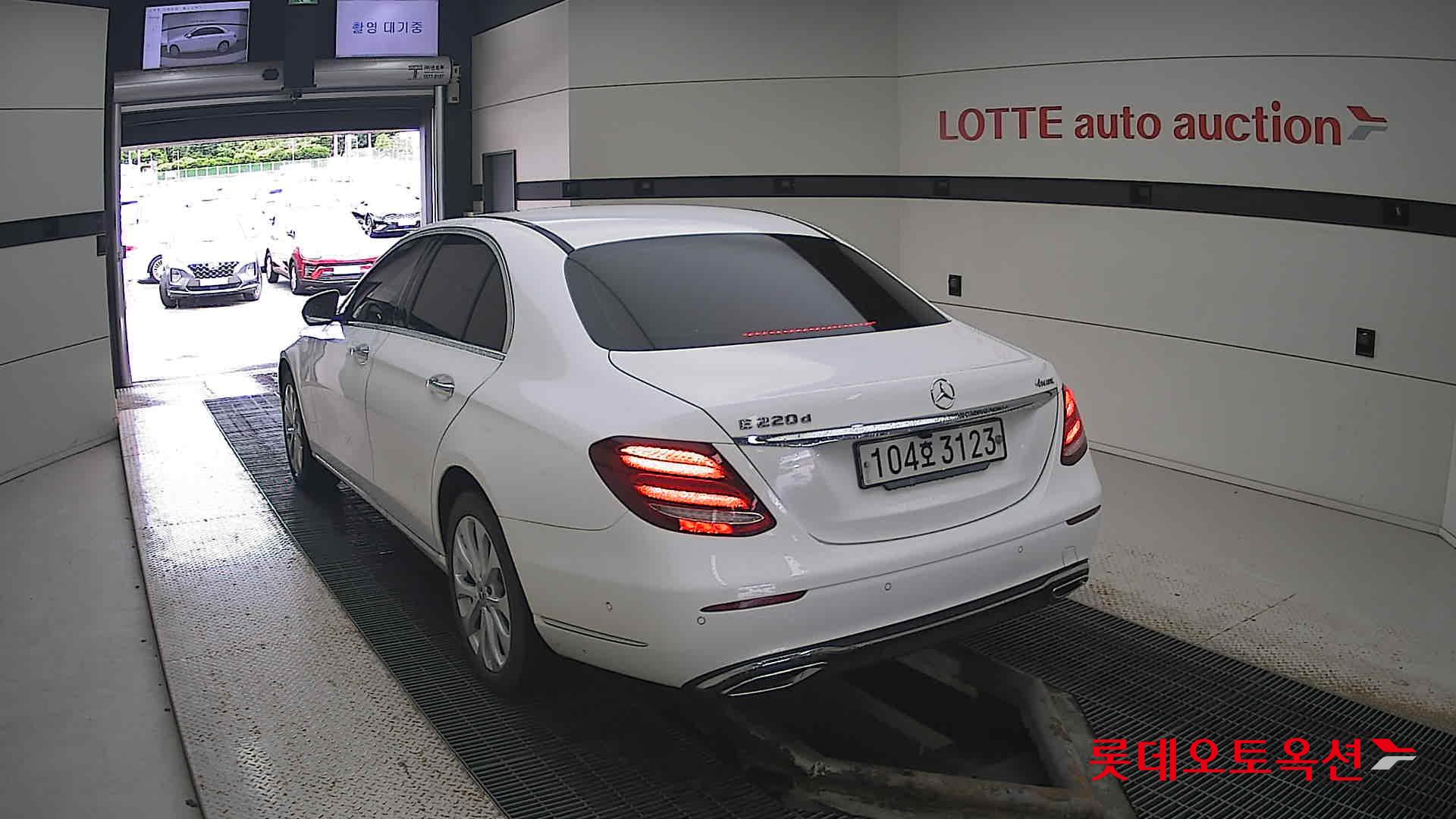 مرسيدس E220D