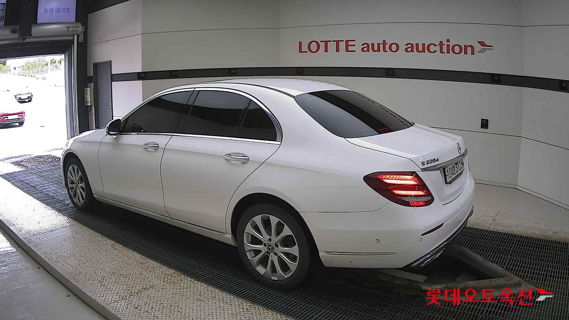 مرسيدس E220D