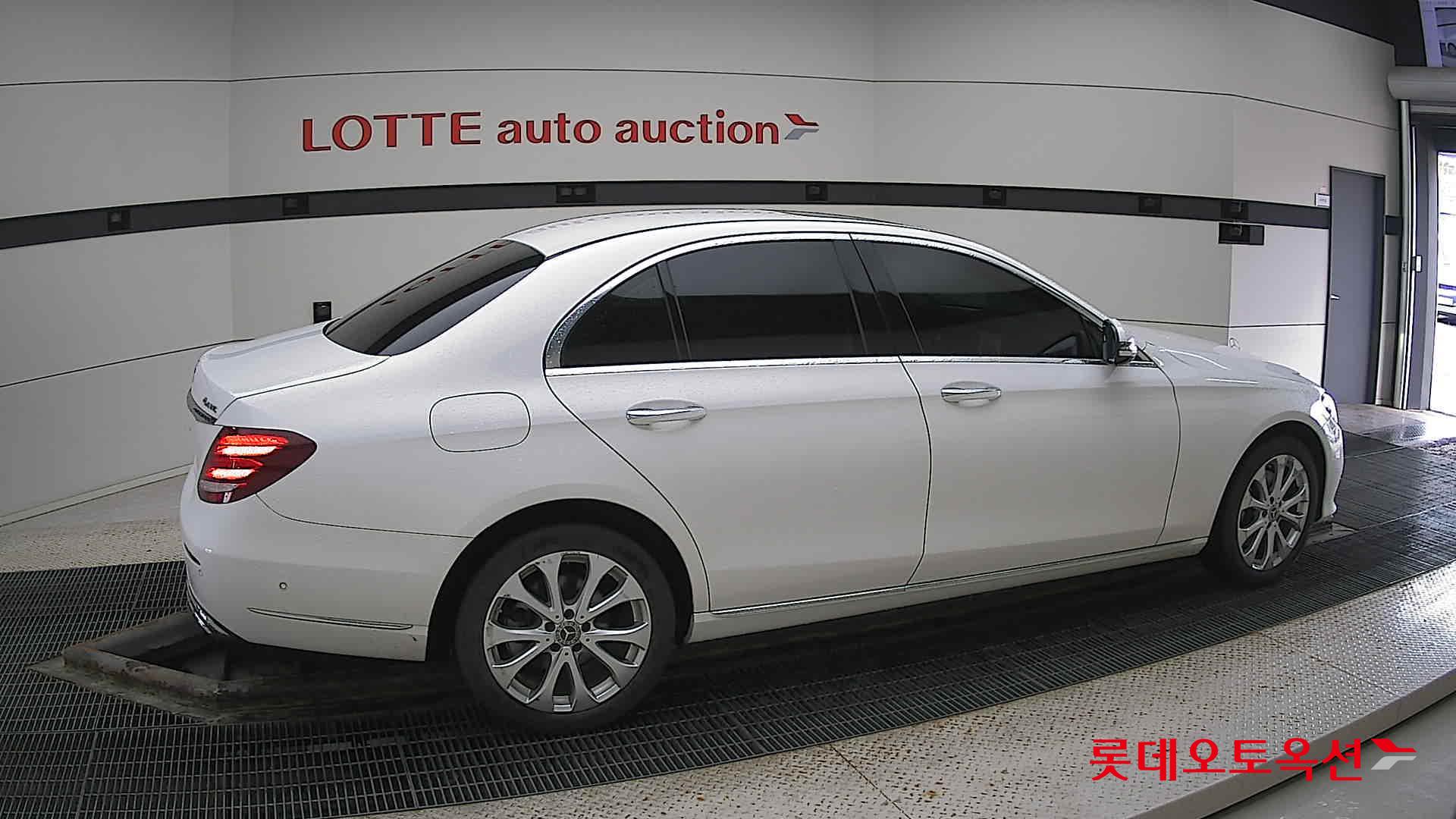 مرسيدس E220D