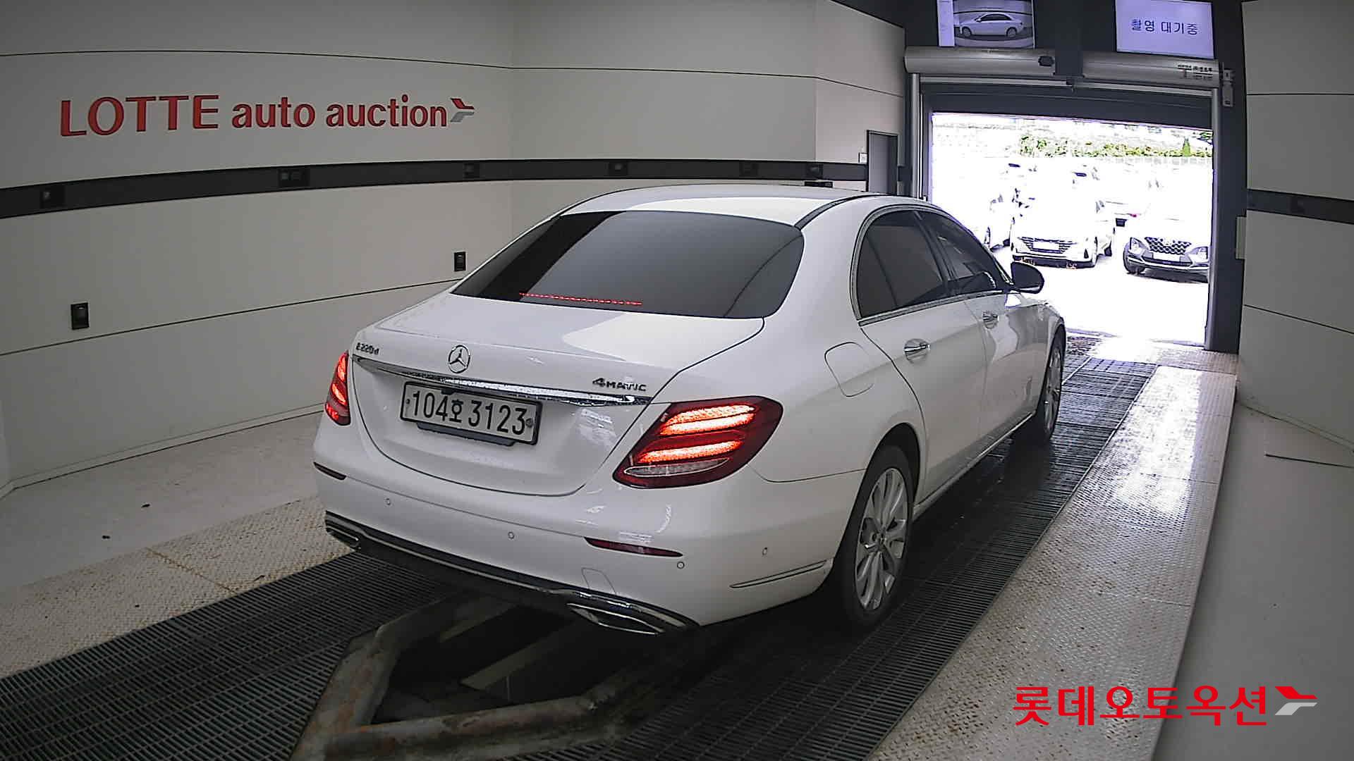 مرسيدس E220D