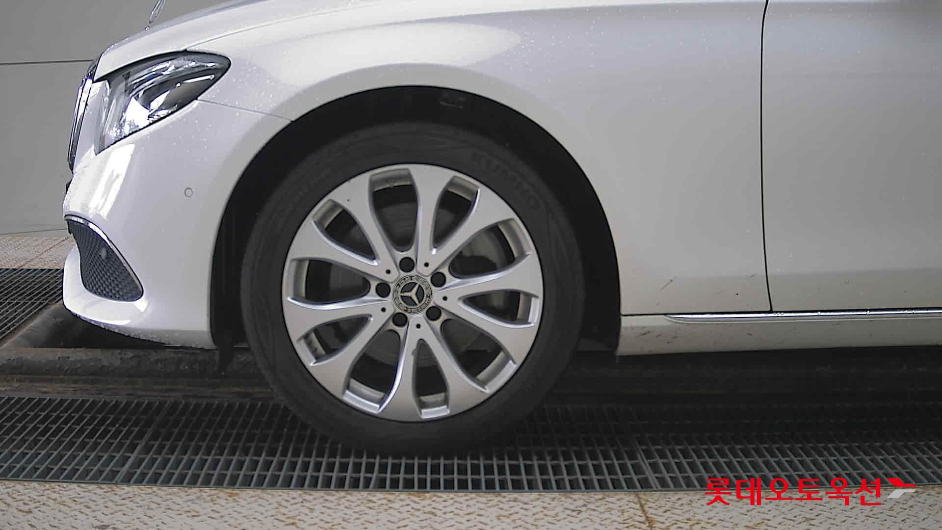 مرسيدس E220D